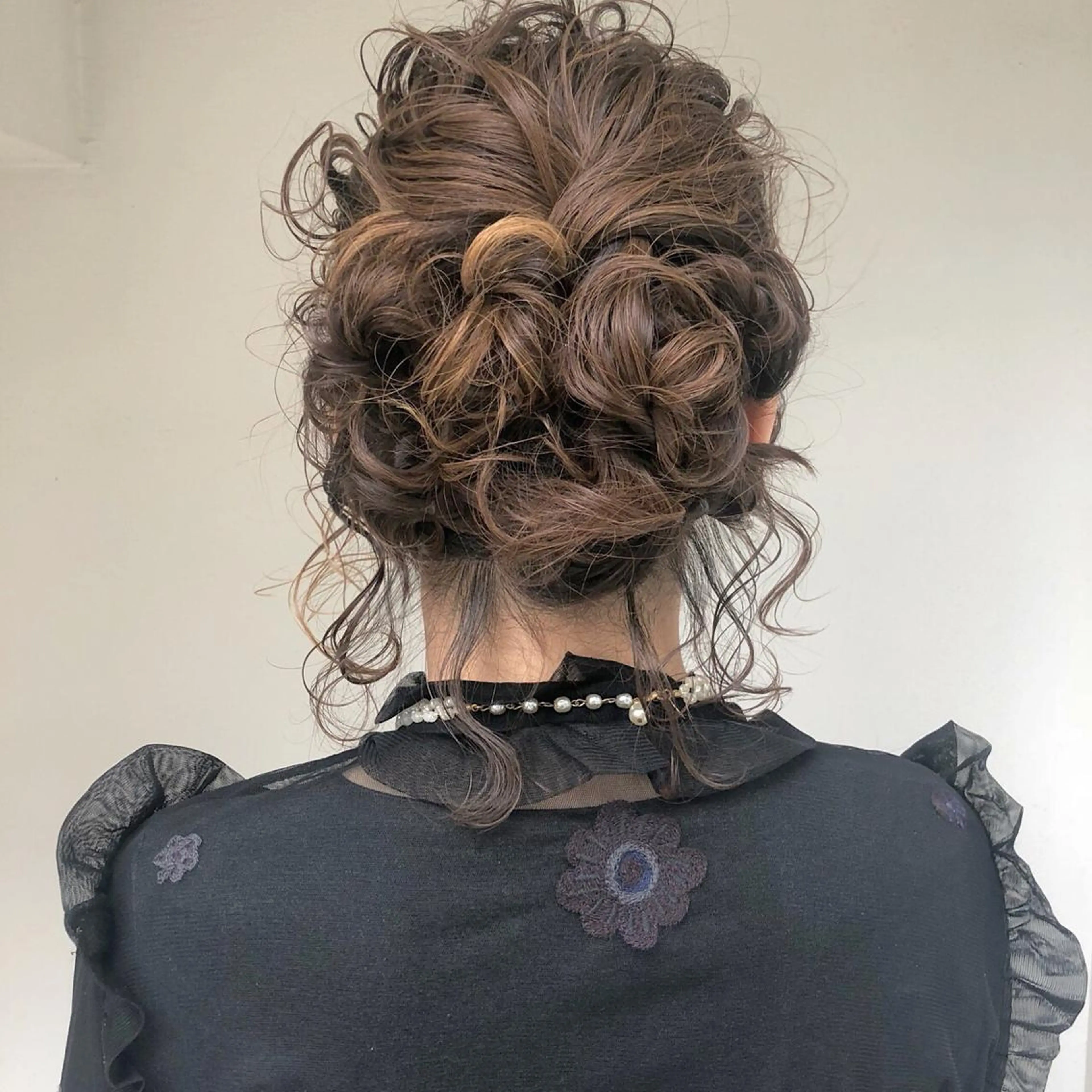 ミディアム カラー ヘアアレンジ BRUNTJET所属・MAEDA MADOKAのヘアスタイル