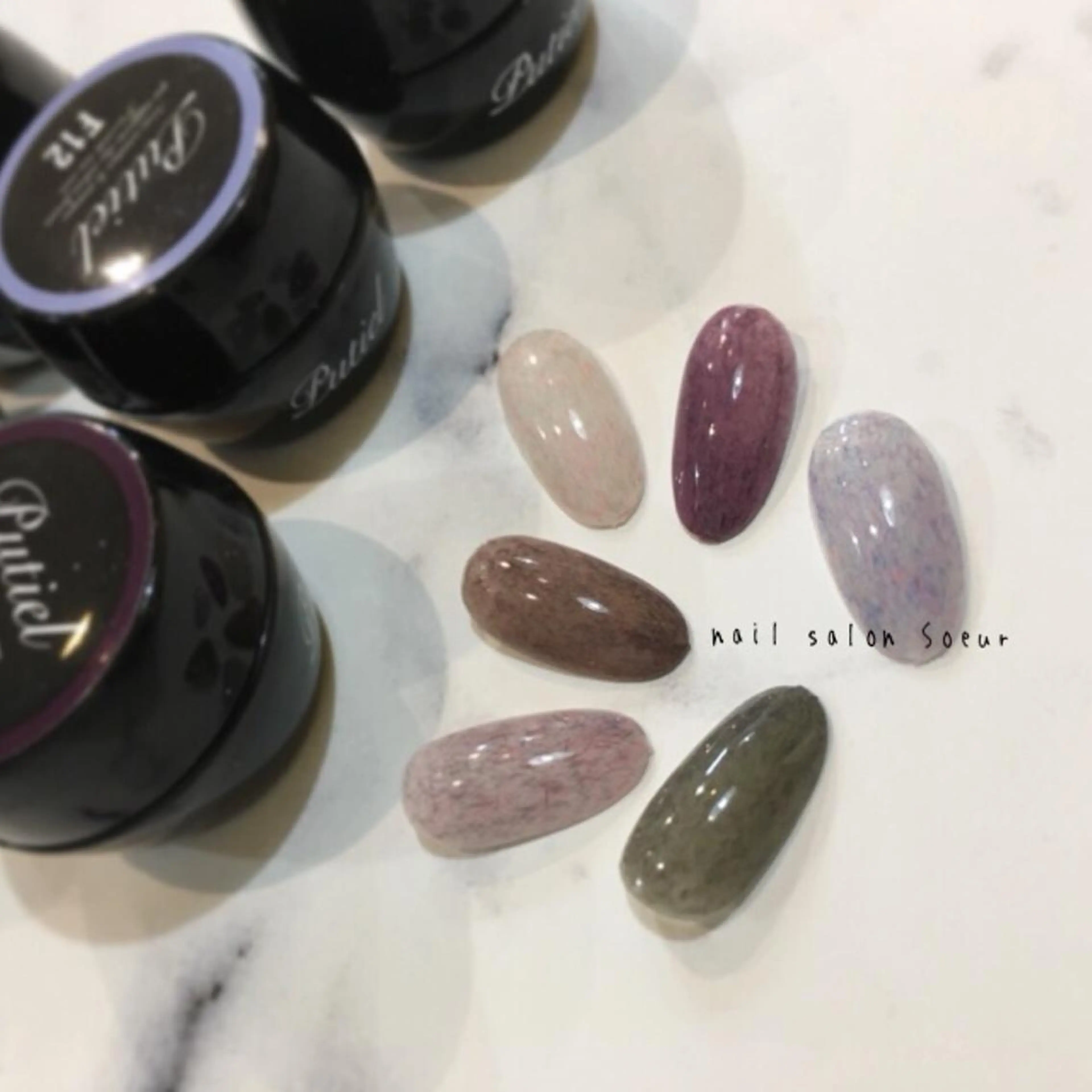 ネイル クリアネイル ジェルネイル ワンカラーネイル ストーンネイル ハンドネイル nail salon Soeurのネイルデザイン