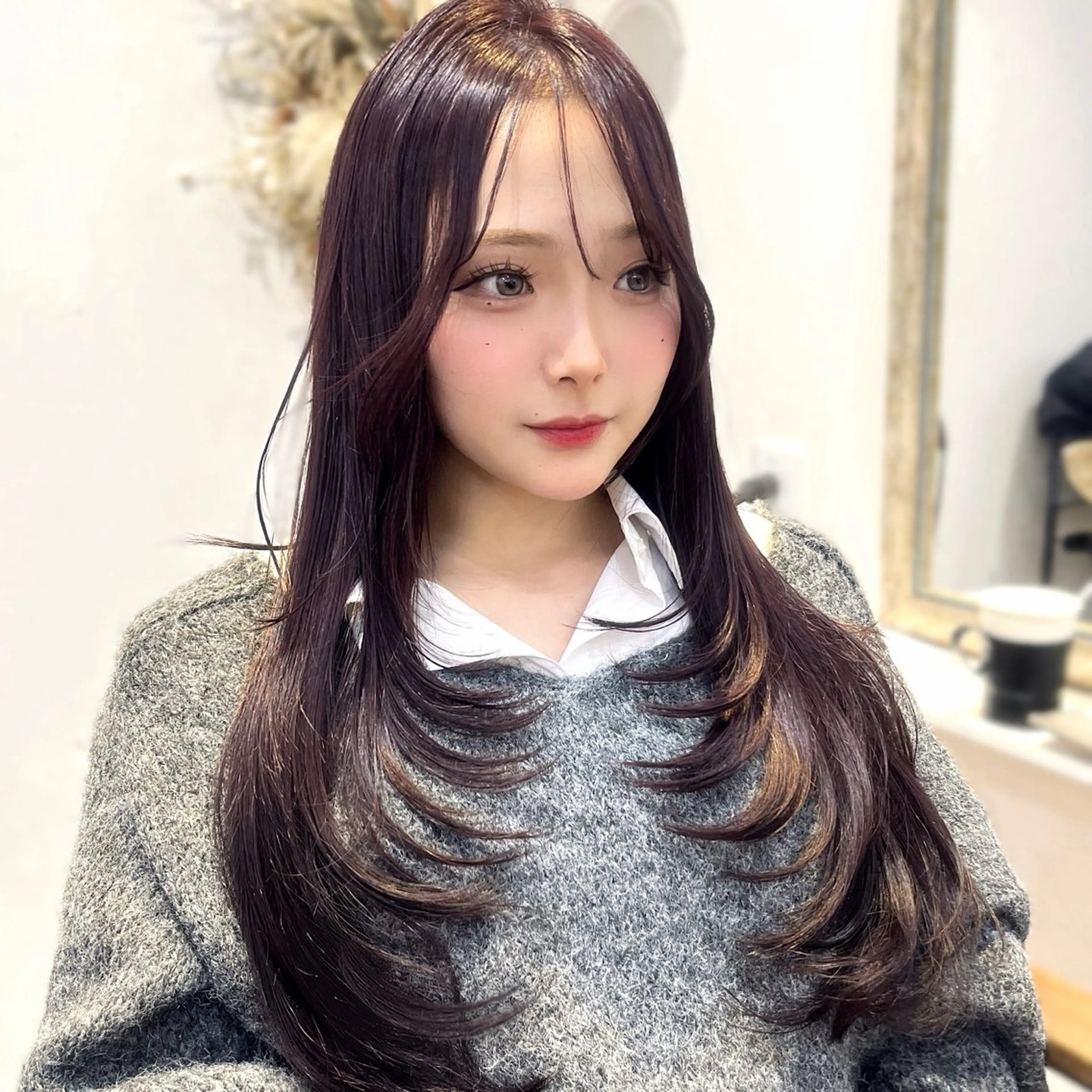 ロング レイヤーカット カット ヘアカラー トレンド韓国モテヘア Natsuki🌛のヘアスタイル