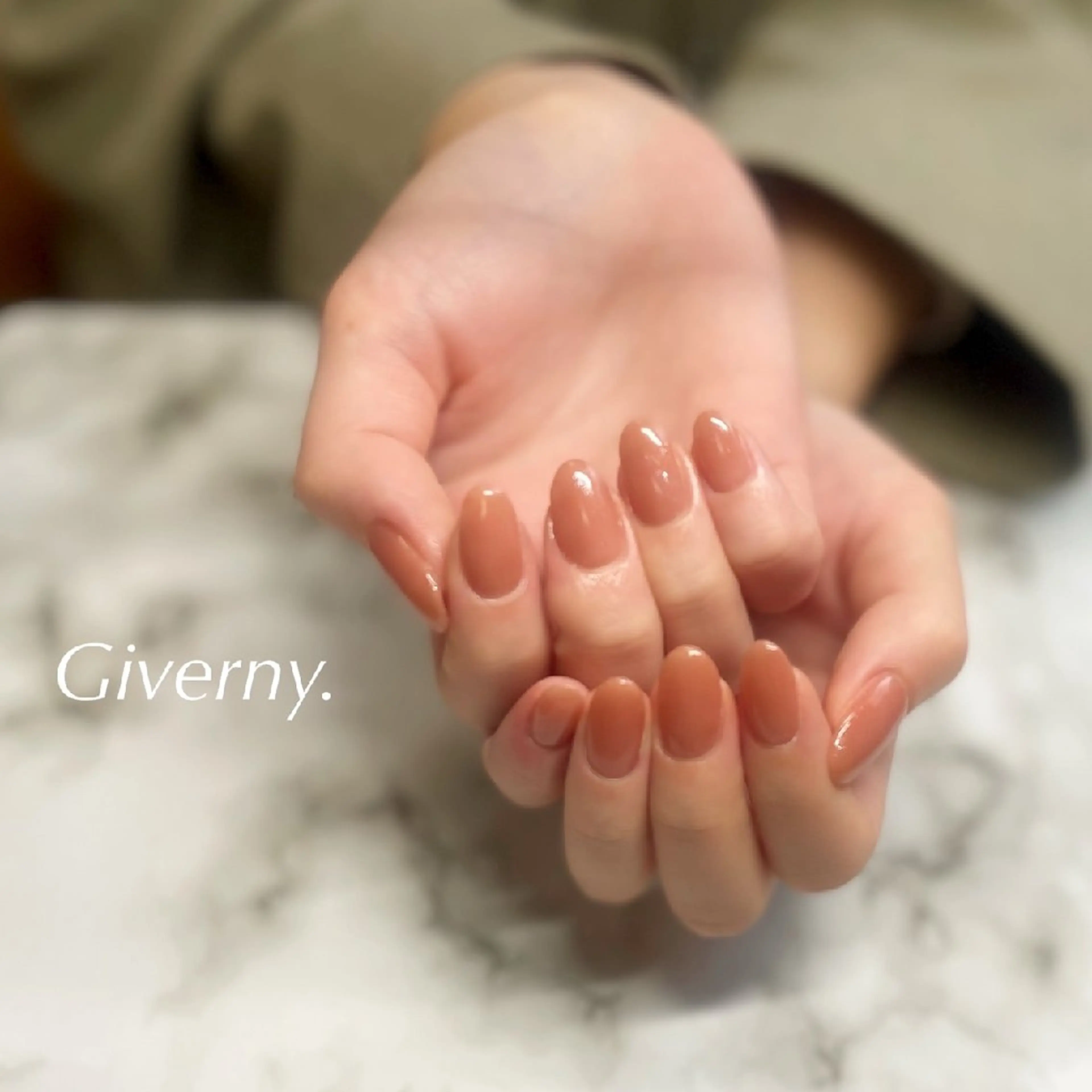 ネイル オフィスネイル ワンカラーネイル ハンドネイル Giverny .のネイルデザイン