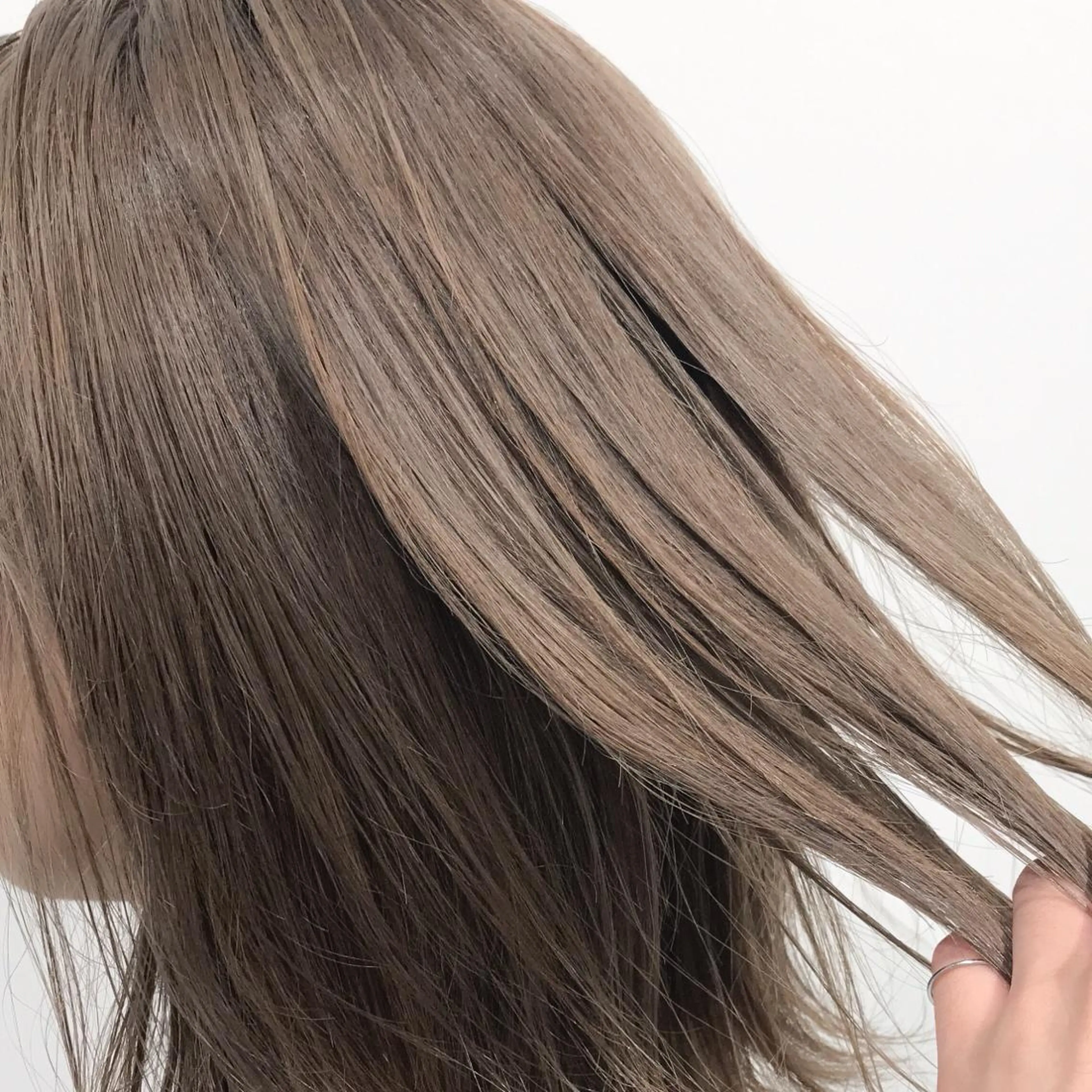 セミロング カラー ヘアアレンジ 特別モデル価格 タカシマイッセイのヘアスタイル