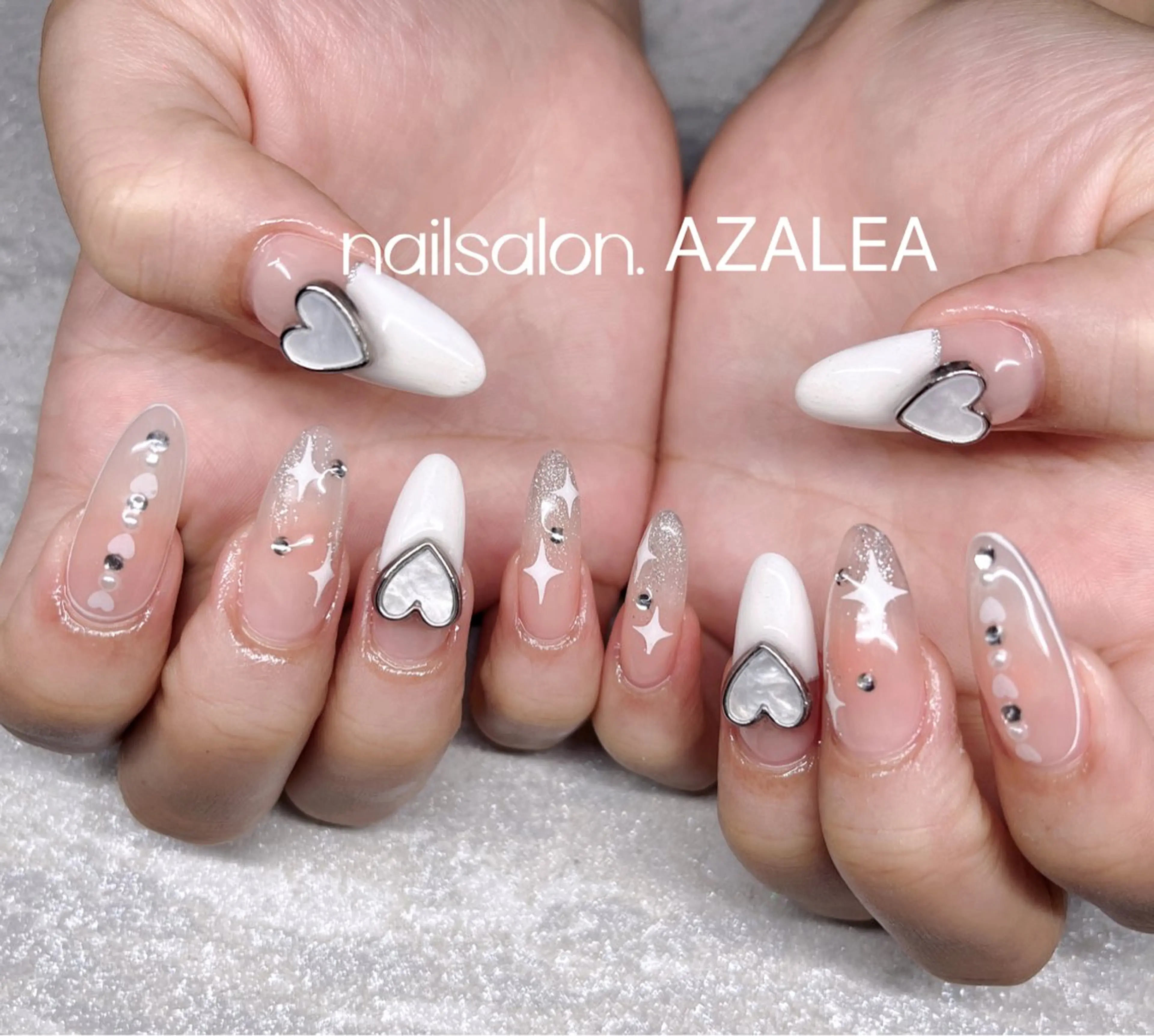 ネイル R inのネイルデザイン