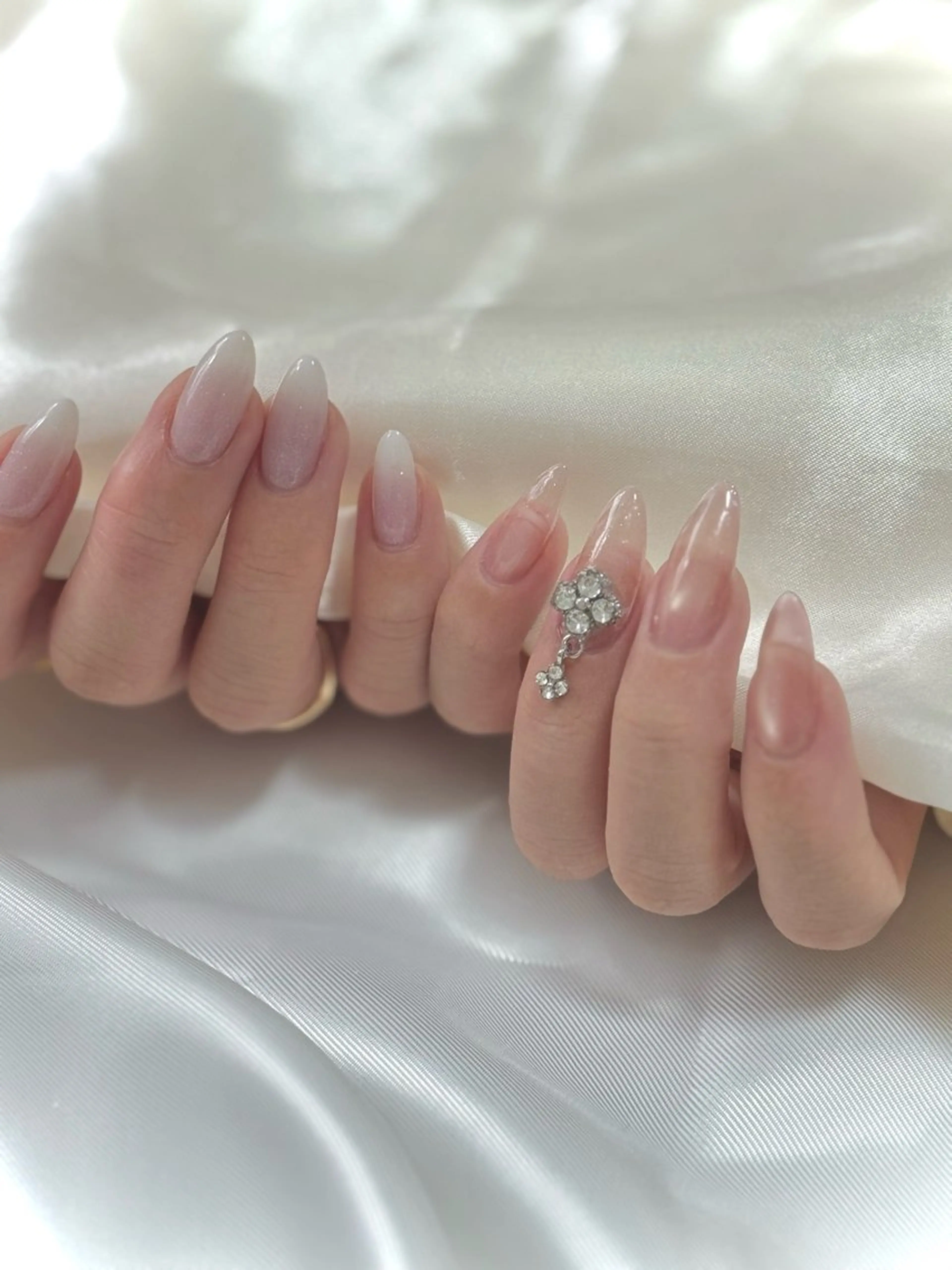 ネイル グラデーション マグネットネイル miryeonail ミリョネイルのネイルデザイン