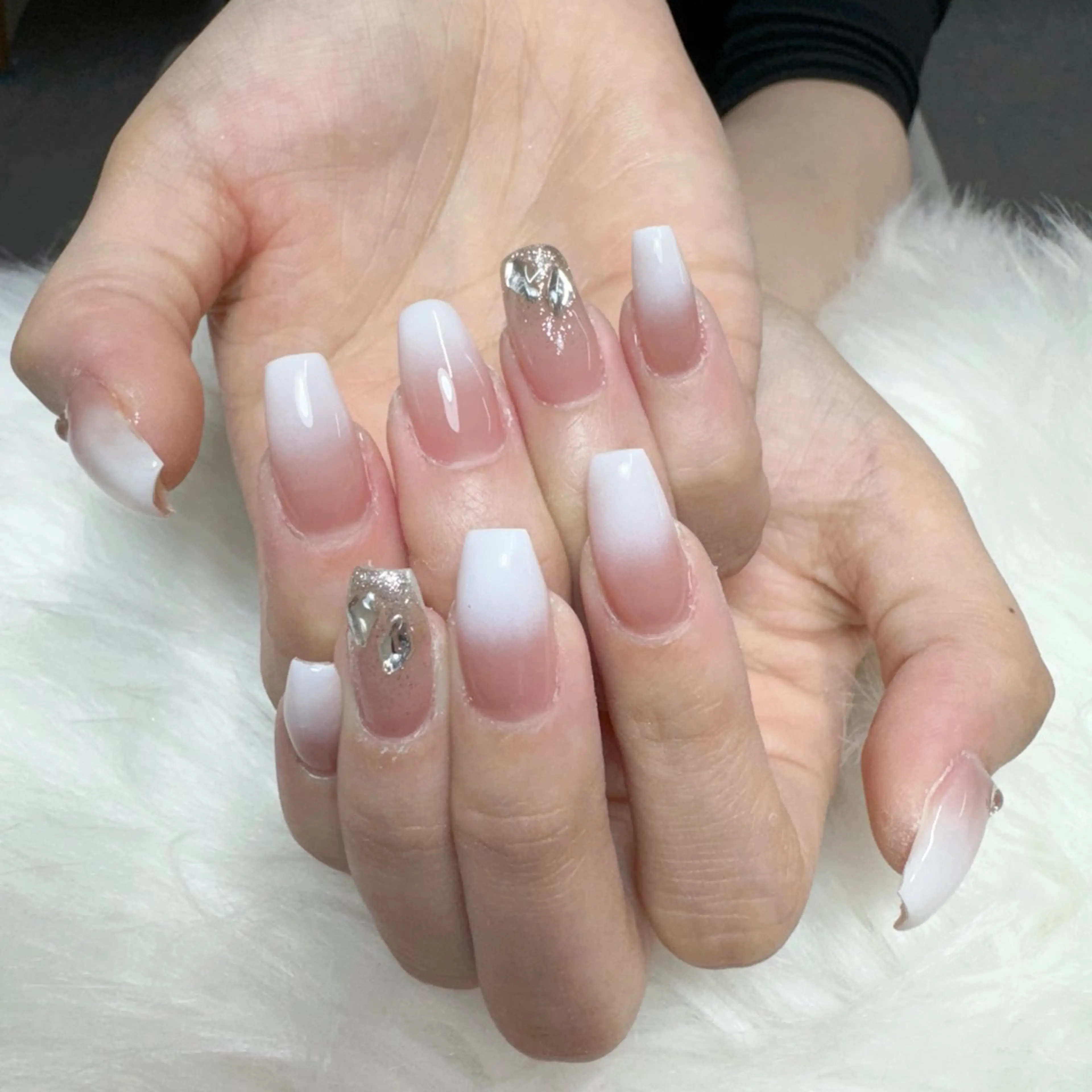 ネイル ハンドネイル 🎀nana🫧 ワンホンネイル🎀のネイルデザイン