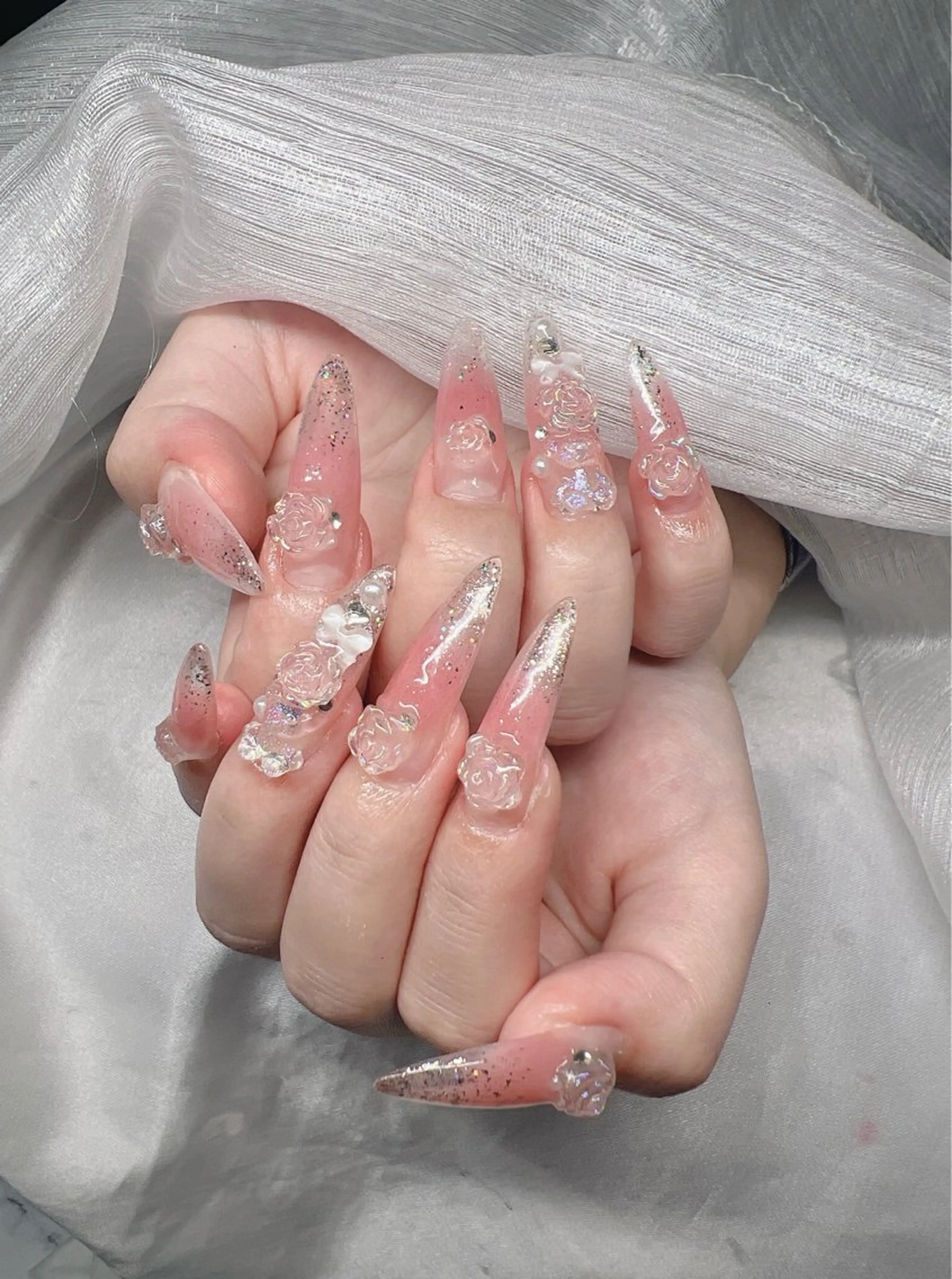 ネイル 長さ出し グラデーション 卒業式 キラキラネイル マグネットネイル ハンドネイル Lee Nailsのネイルデザイン