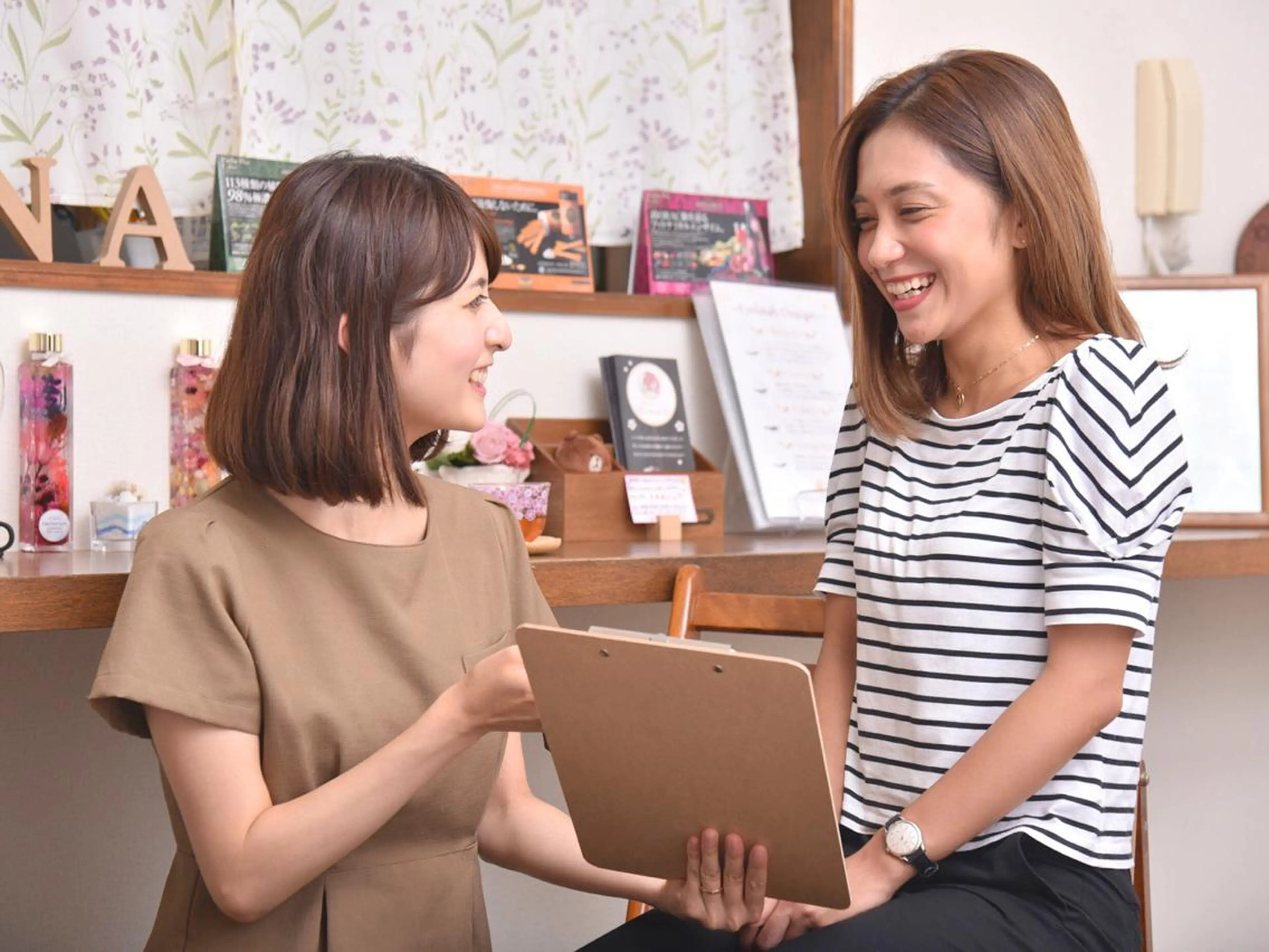 HANA │アイラッシュのマツエク・マツパデザイン