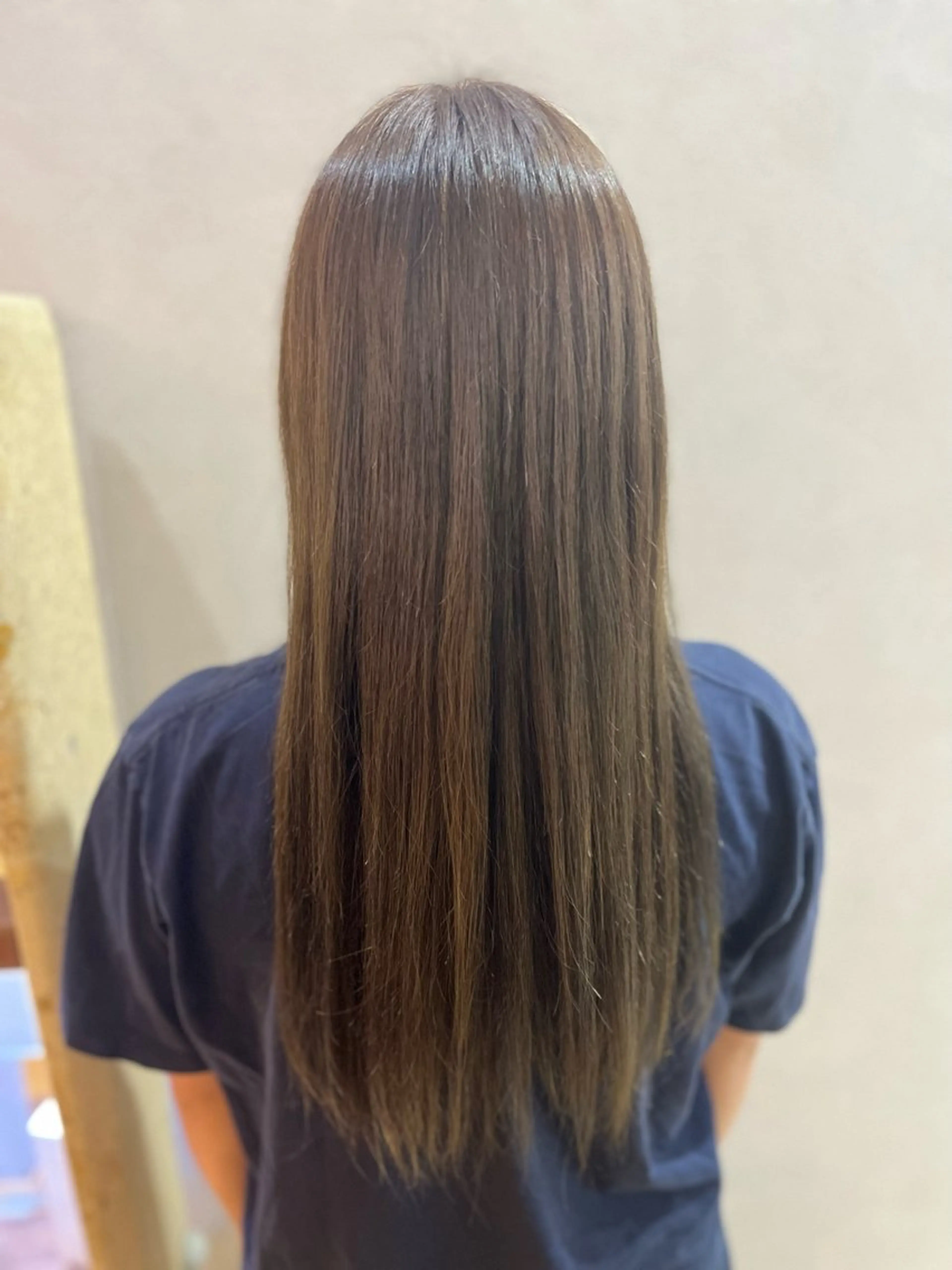 カラー ヘアカラー 艶髪🥣透明感カラー 🫧前田奈津実のヘアスタイル