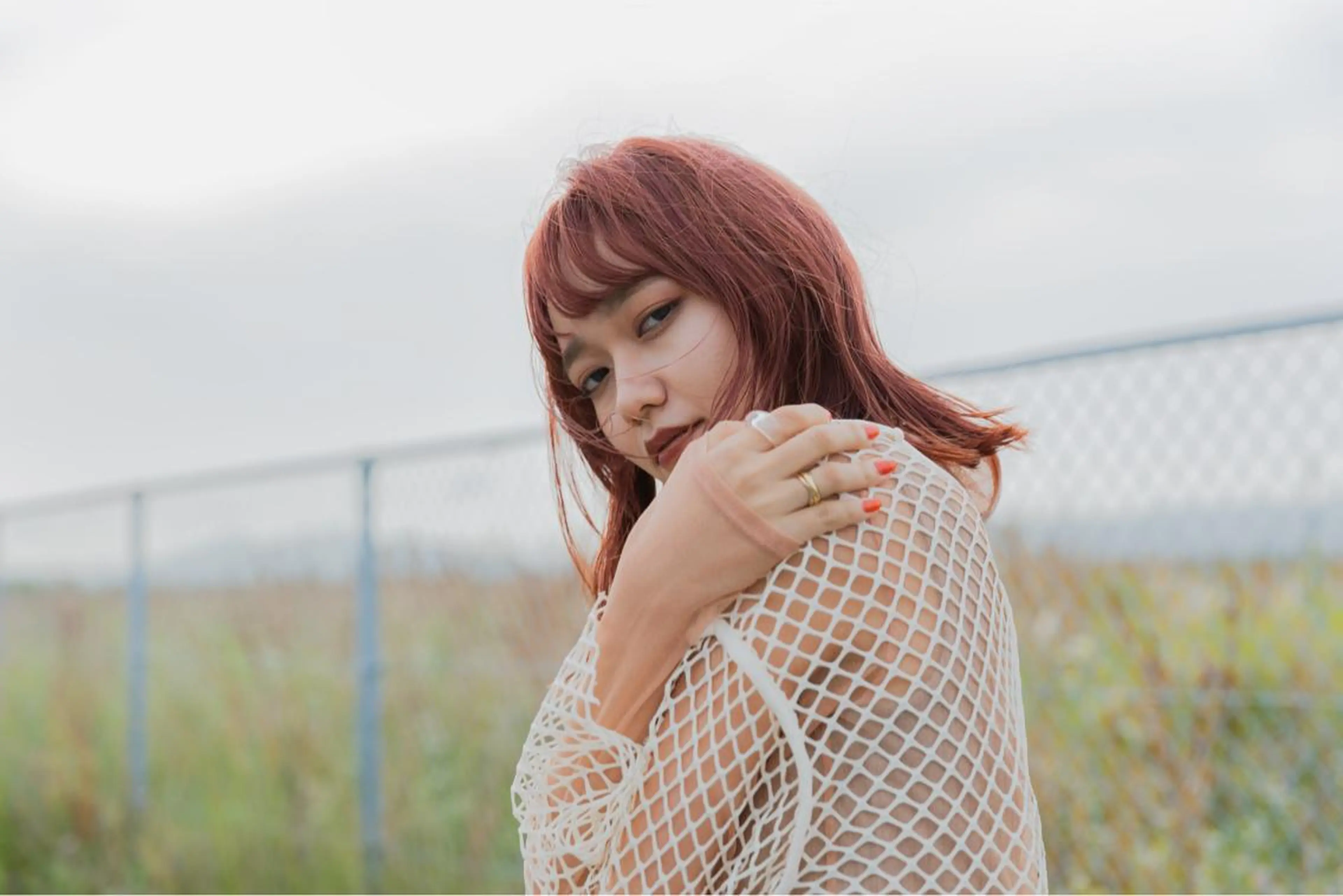 ミディアム カラー ツジガキ ユウスケのヘアスタイル