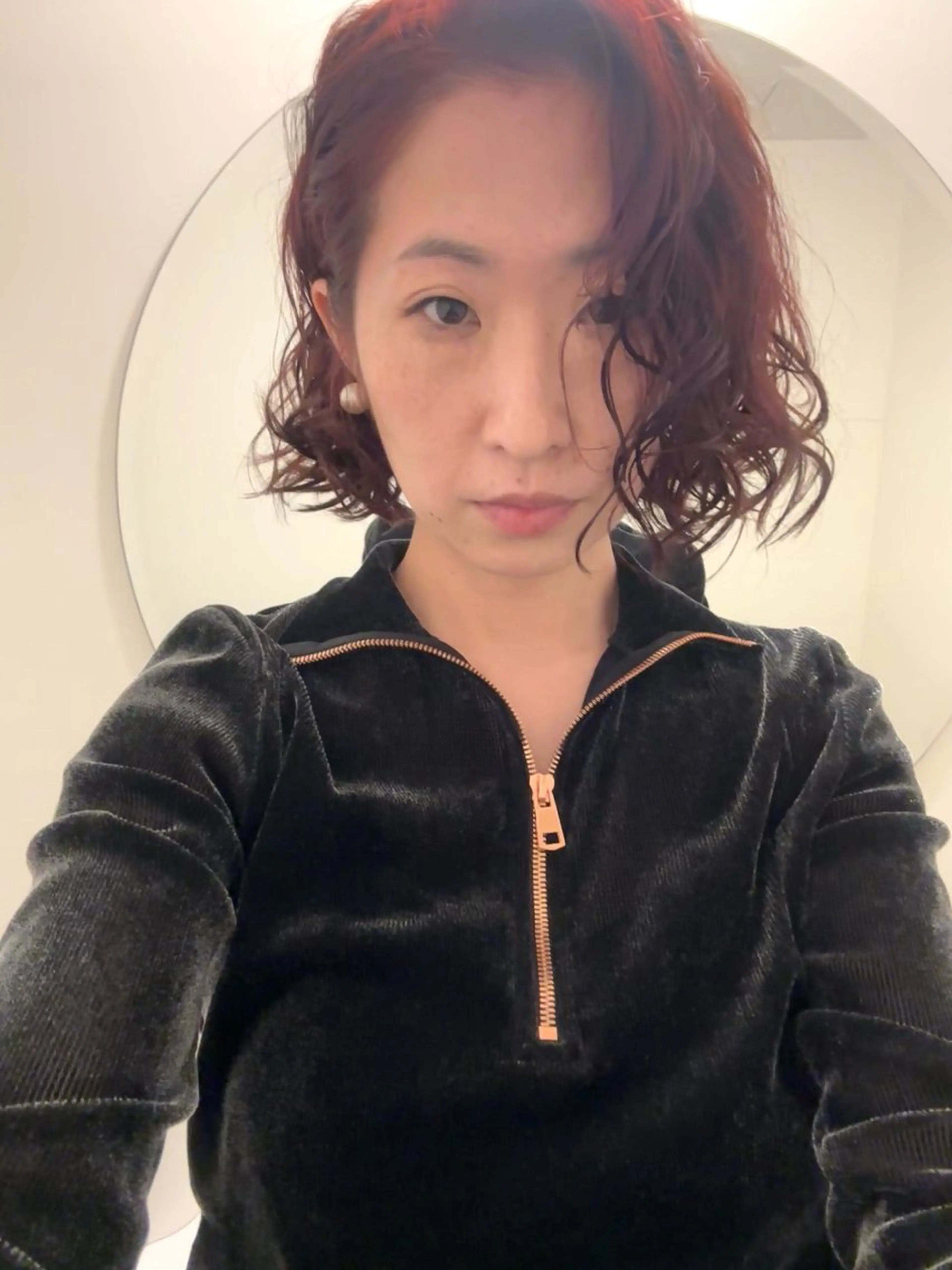 ミディアム タツキ/レイヤー/ パーマ/艶カラーのヘアスタイル