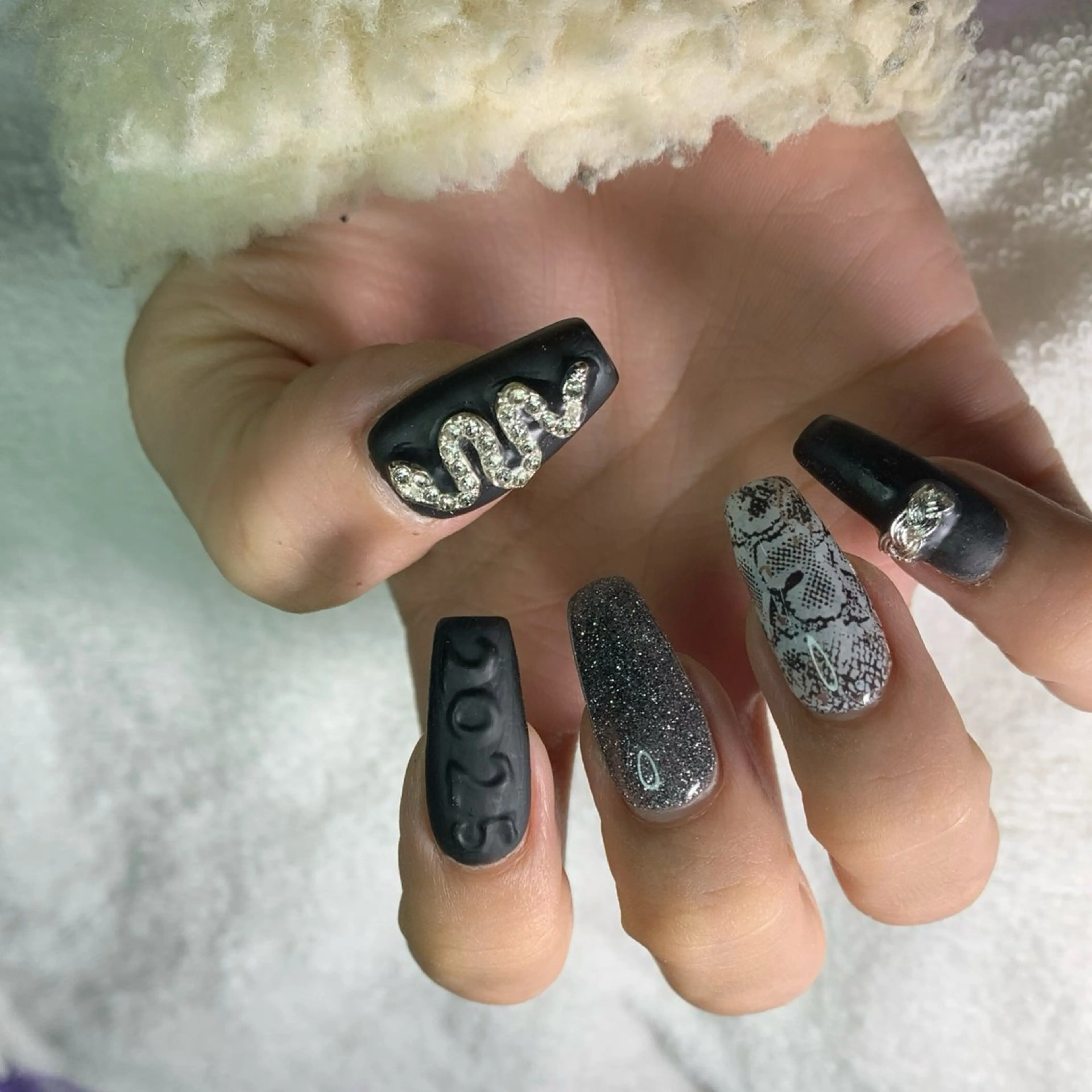 ネイル ハンドネイル フットネイル MHR nailのネイルデザイン