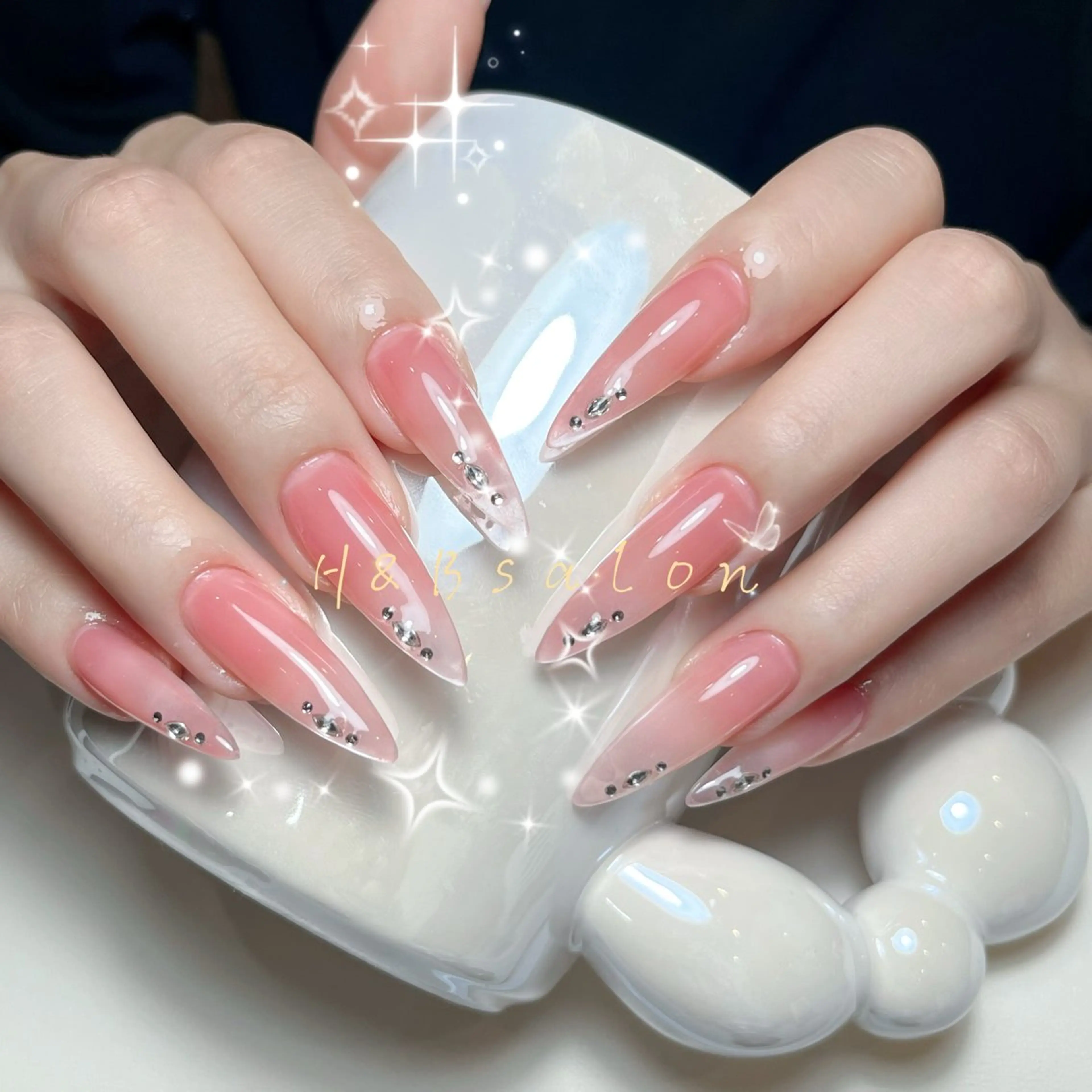 ネイル チークネイル 長さ出し キラキラネイル 韓国ネイル マグネットネイル ハンドネイル H&B せつかのネイルデザイン