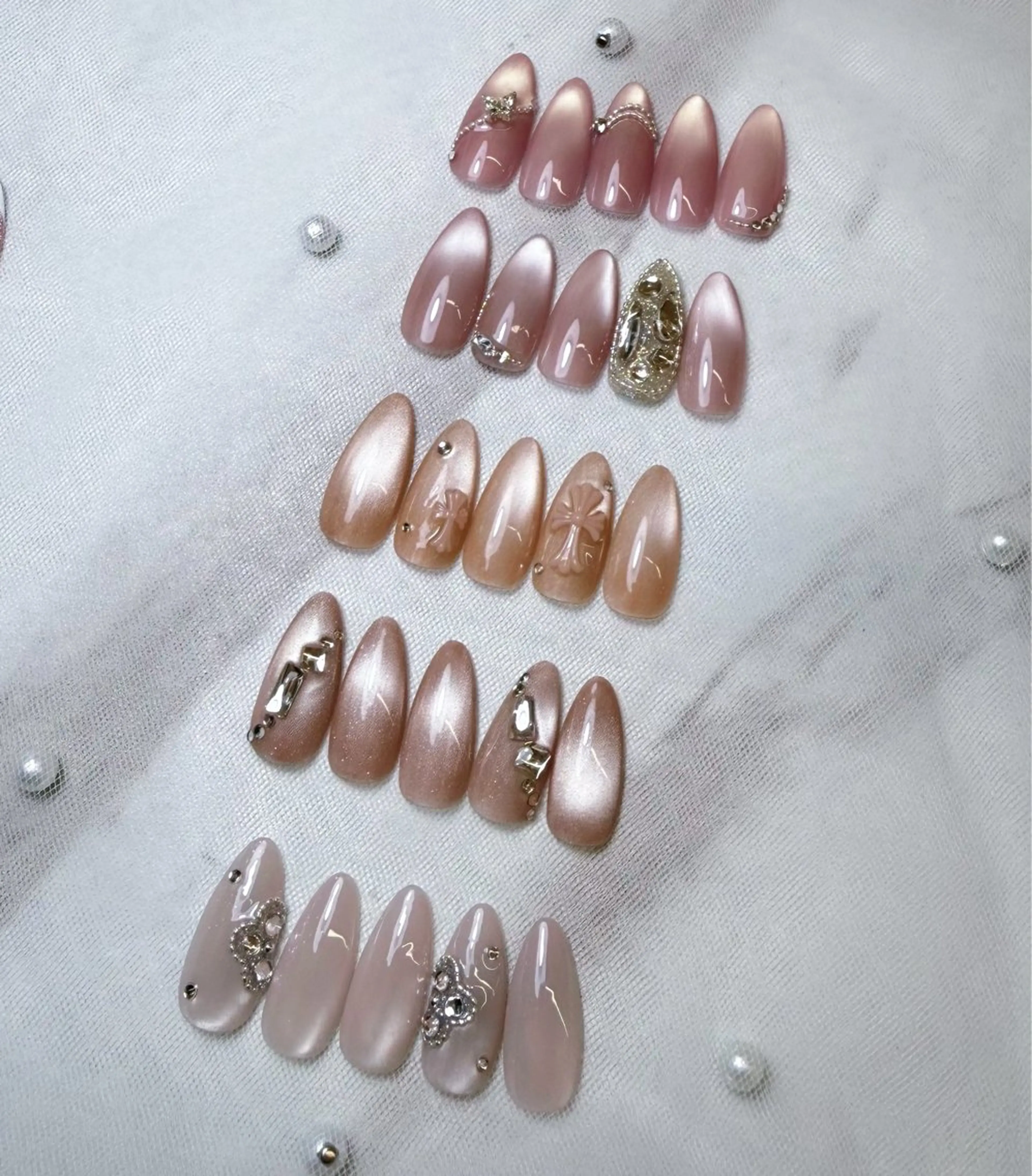 ネイル マグネットネイル ハンドネイル mau🩵nail 堺筋本町｜心斎橋のネイルデザイン