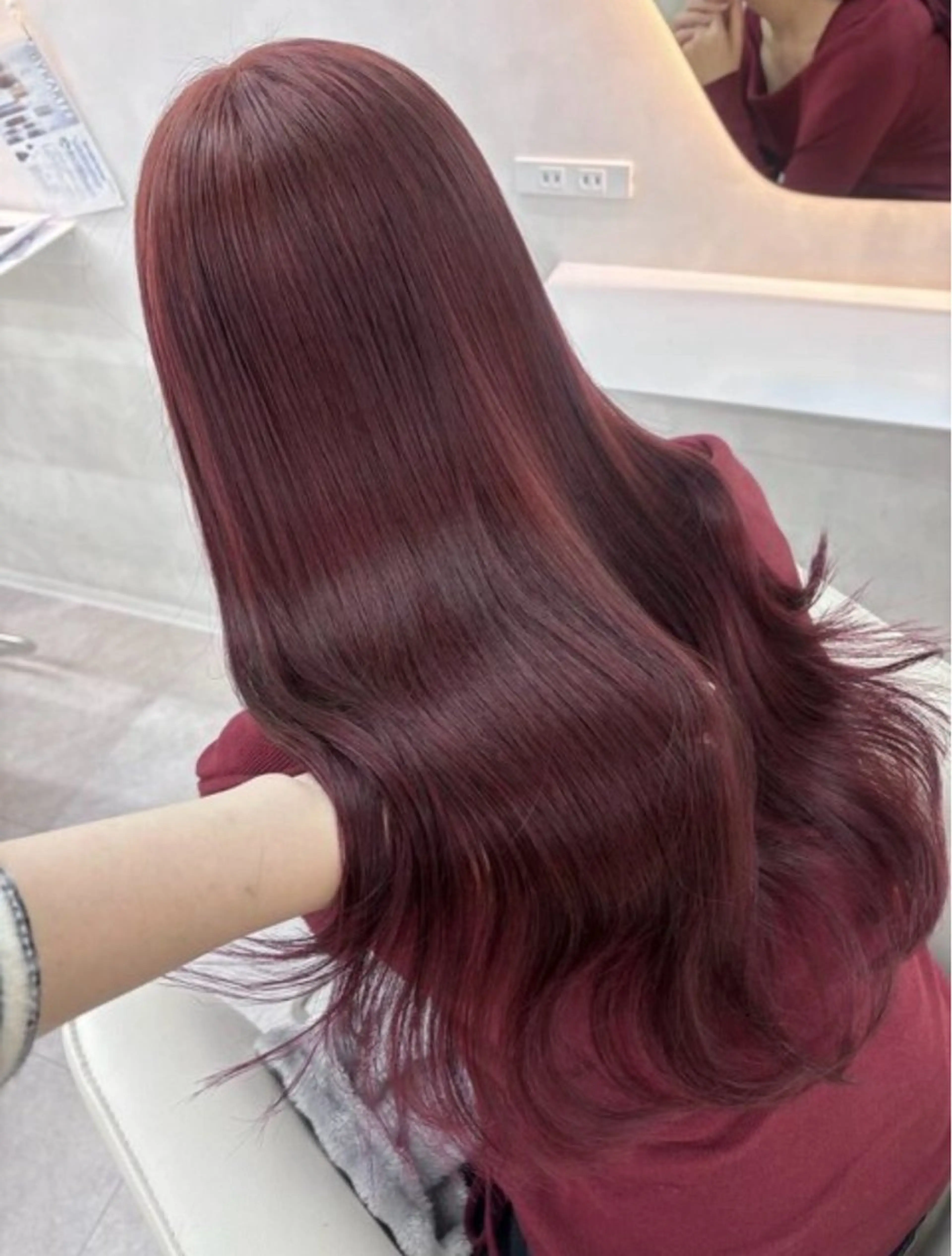 ロング ヘアカラー 🤍るい🤍ブリーチ モデル募集中🪽🫧のヘアスタイル