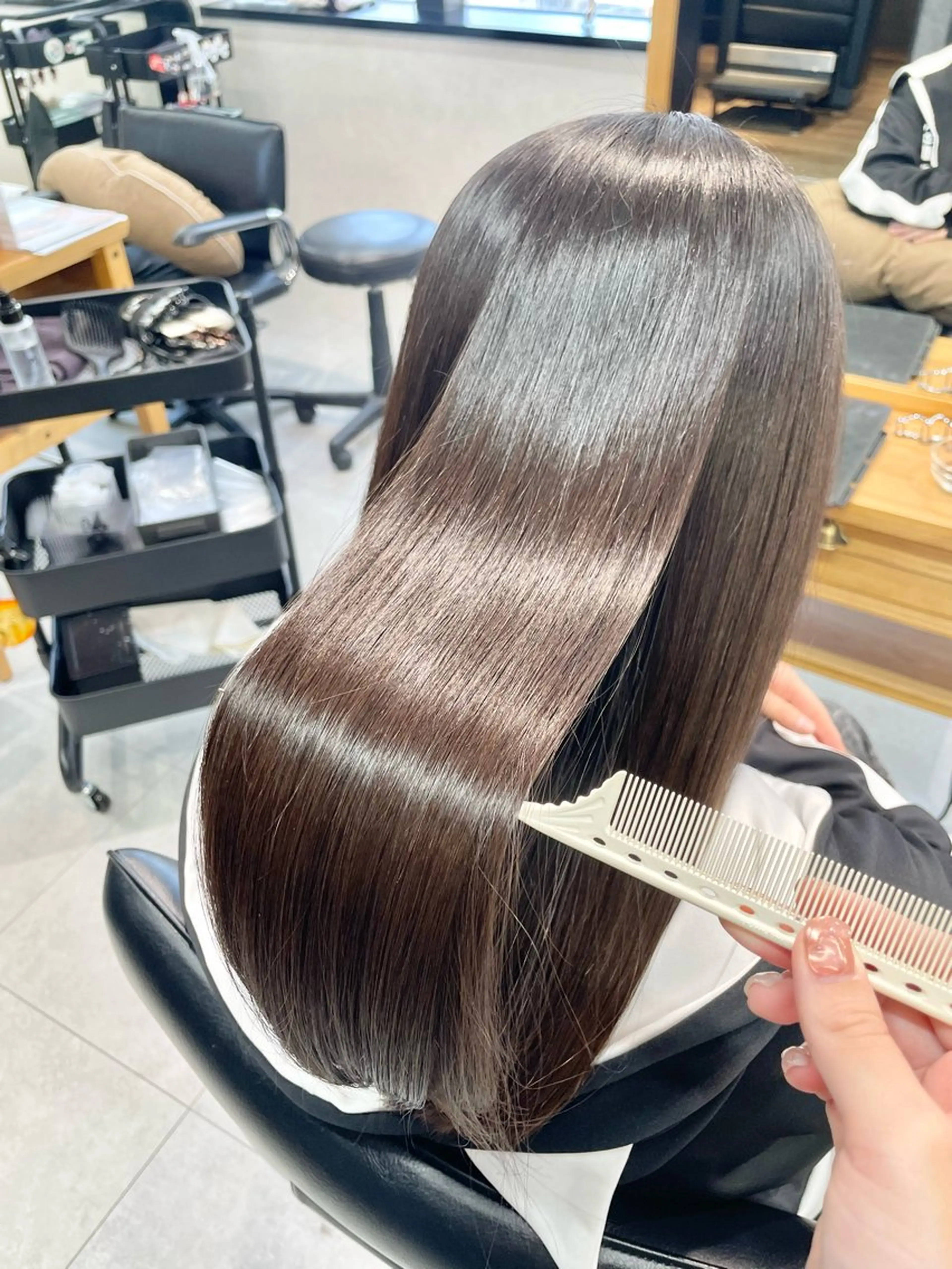 ロング カラー ✨横須賀髪質改善✨️ 加藤 百音のヘアスタイル
