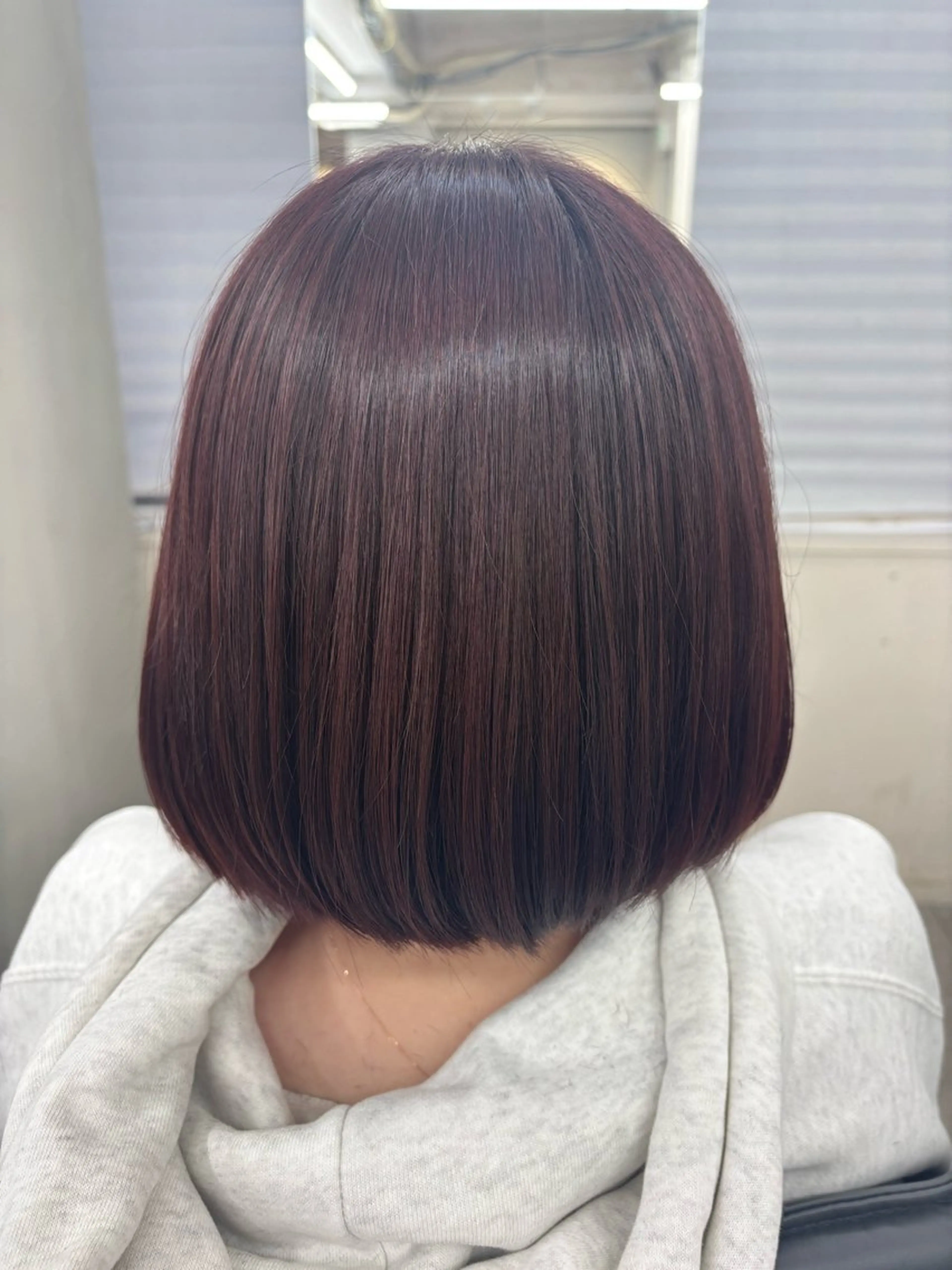ショート レッドブラウン ショートヘア 腰越 麻奈のヘアスタイル