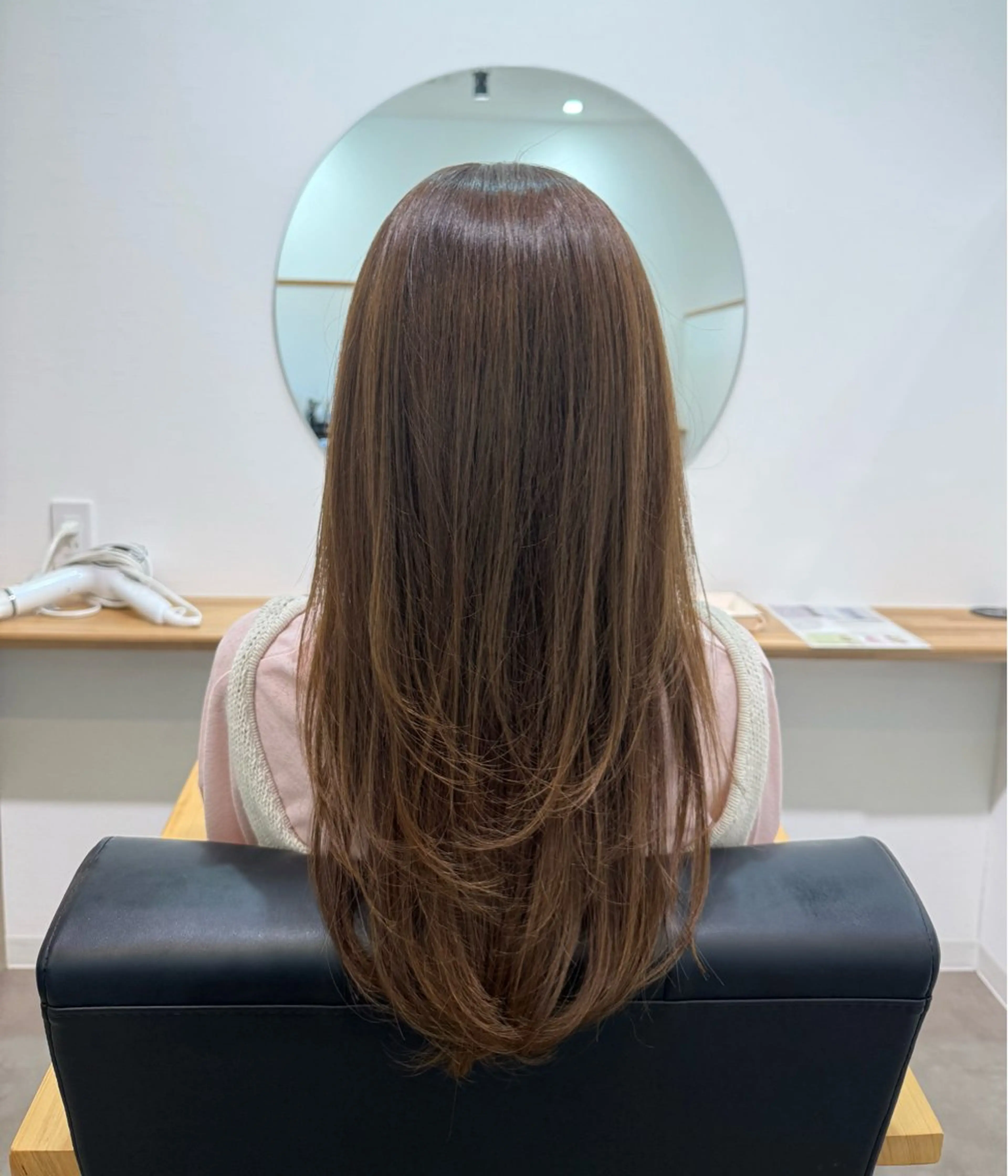 ロング カラー ベージュカラー iroN 小泉 俊太のヘアスタイル