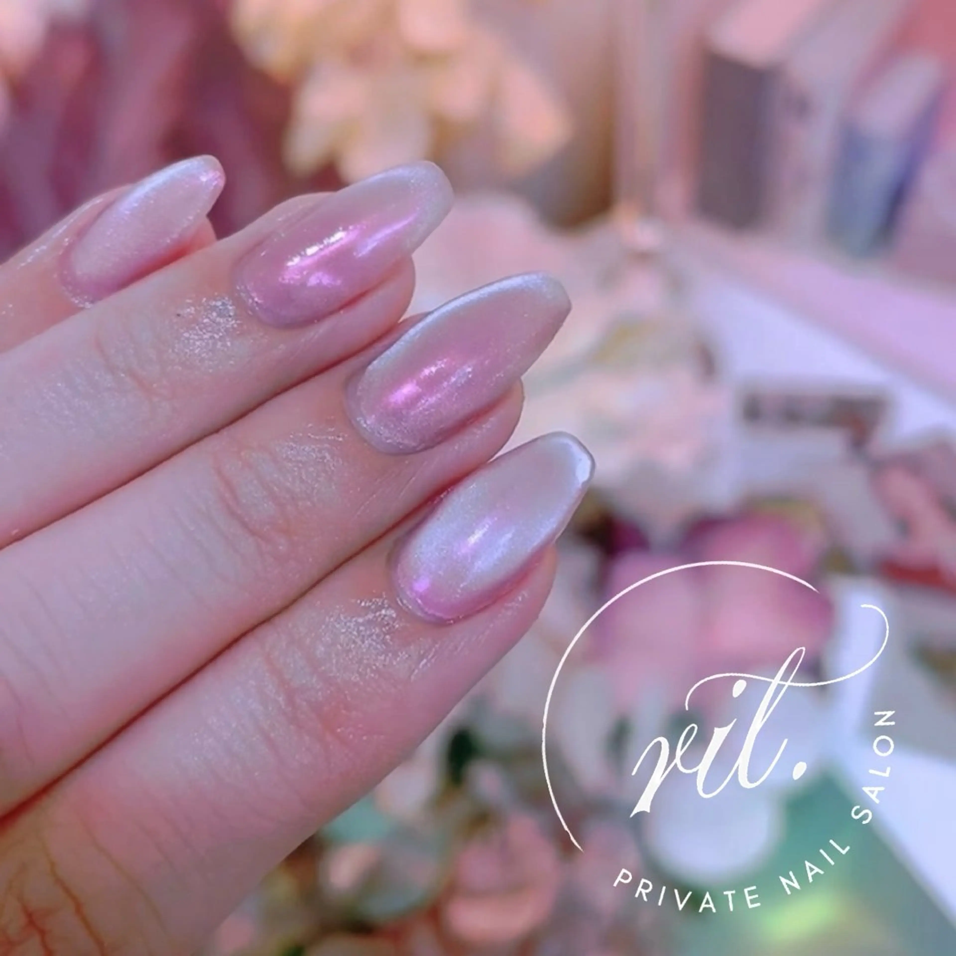 ネイル オーロラネイル マグネットネイル ミラーネイル ハンドネイル rit. _リットのネイルデザイン