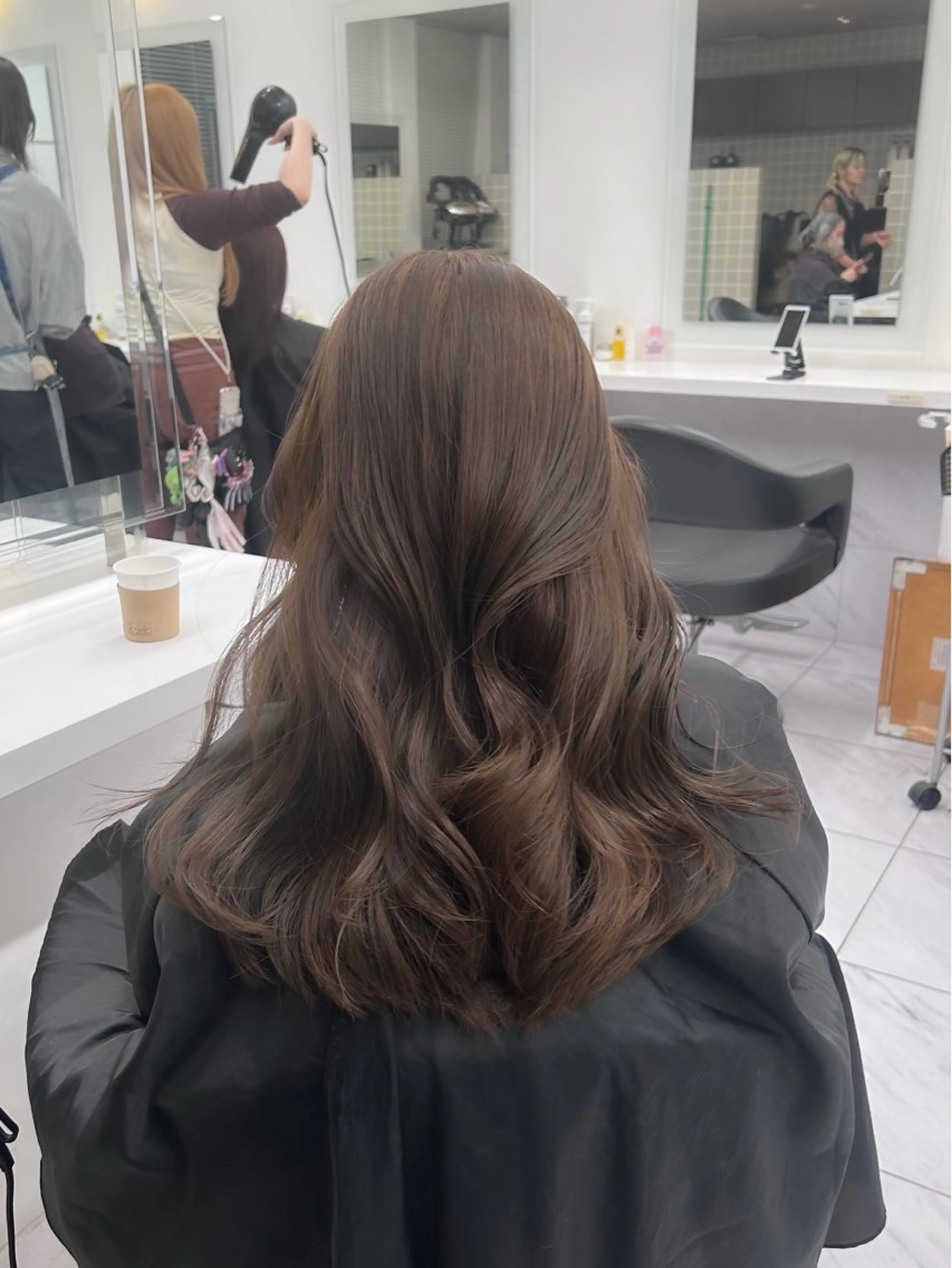 ロング カラー パーマ ヘアアレンジ メンズ キッズ ヘアカラー トリートメント ヘアセット ブリーチなしカラー/ ブラウン/レイヤーのヘアスタイル