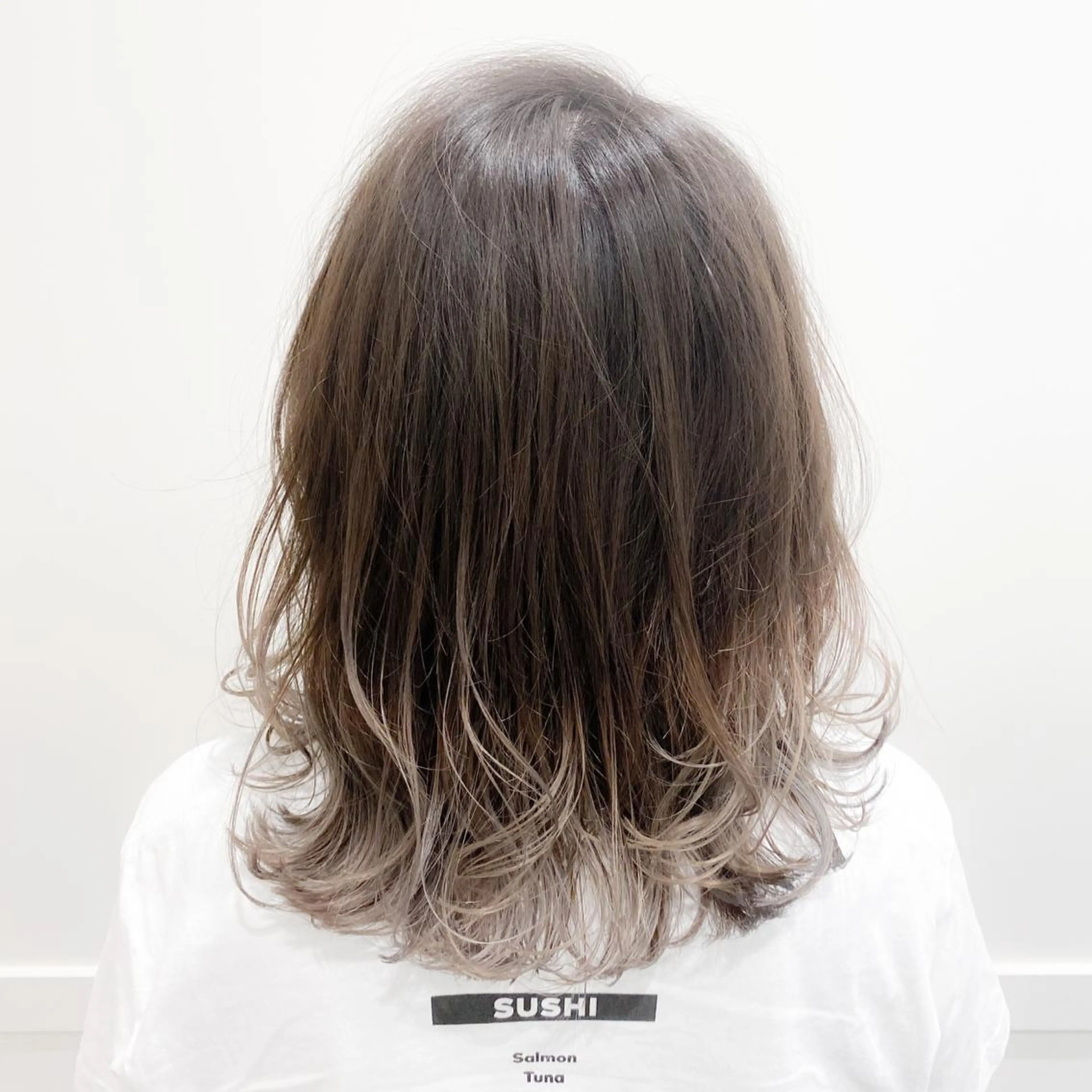 ミディアム カラー グラデーションカラー グレージュ ✨天使の美髪✨ ショートカット✨中山のヘアスタイル