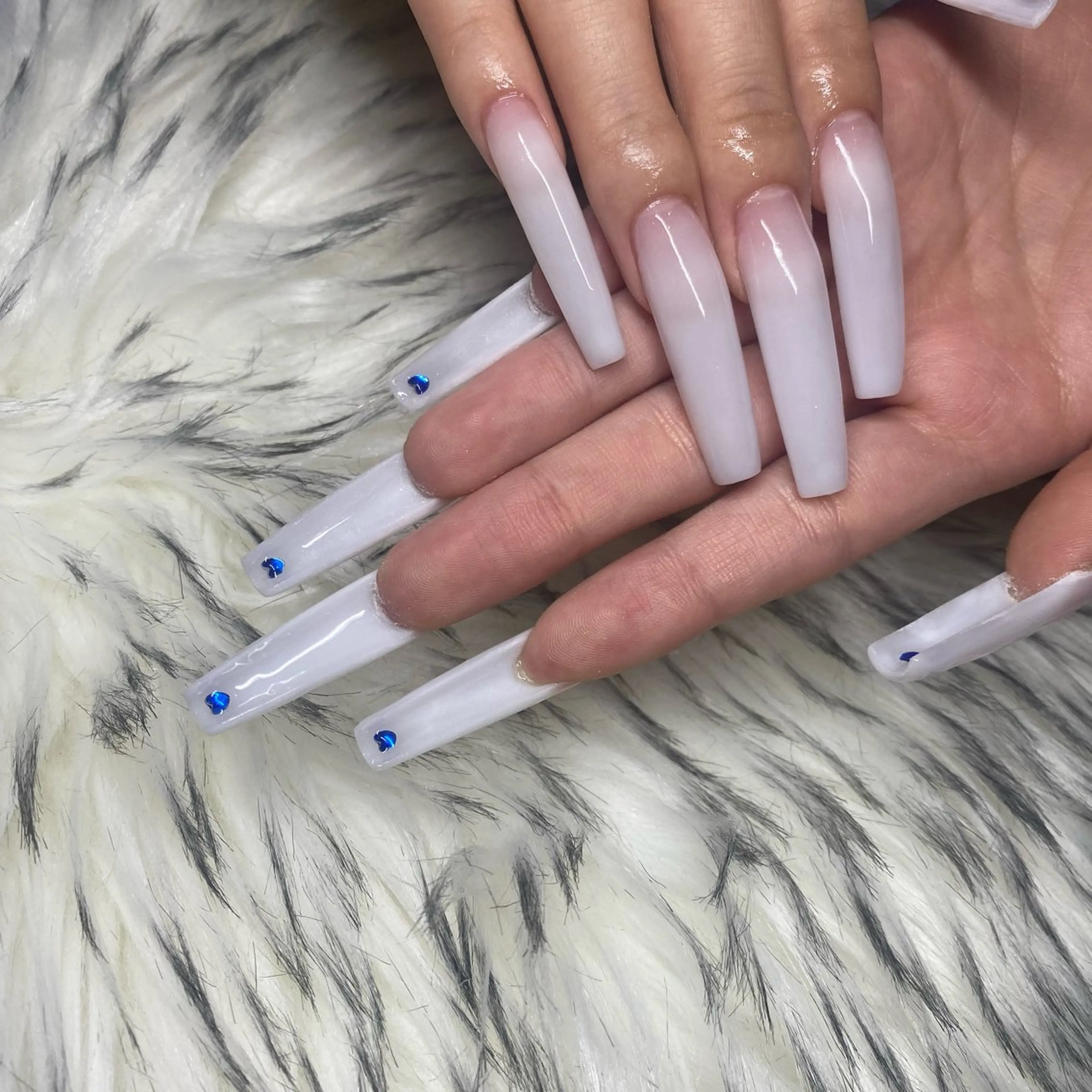 ネイル ハンドネイル la vie Luire所属・la vie Luire アスカのネイルデザイン