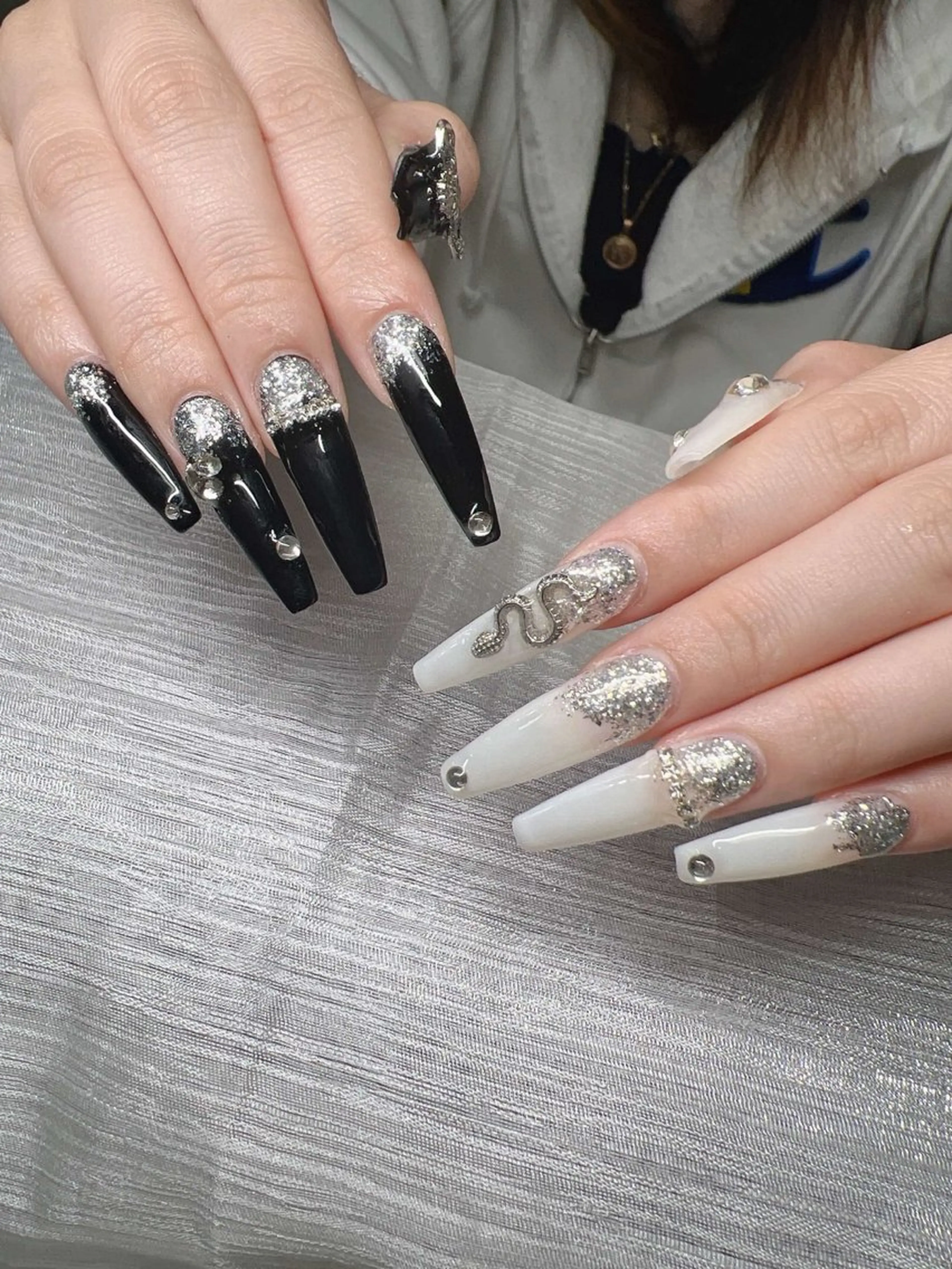 ネイル オーロラネイル チークネイル 長さ出し フットネイル フレンチネイル Lee Nails チップ長さだし専門店のネイルデザイン