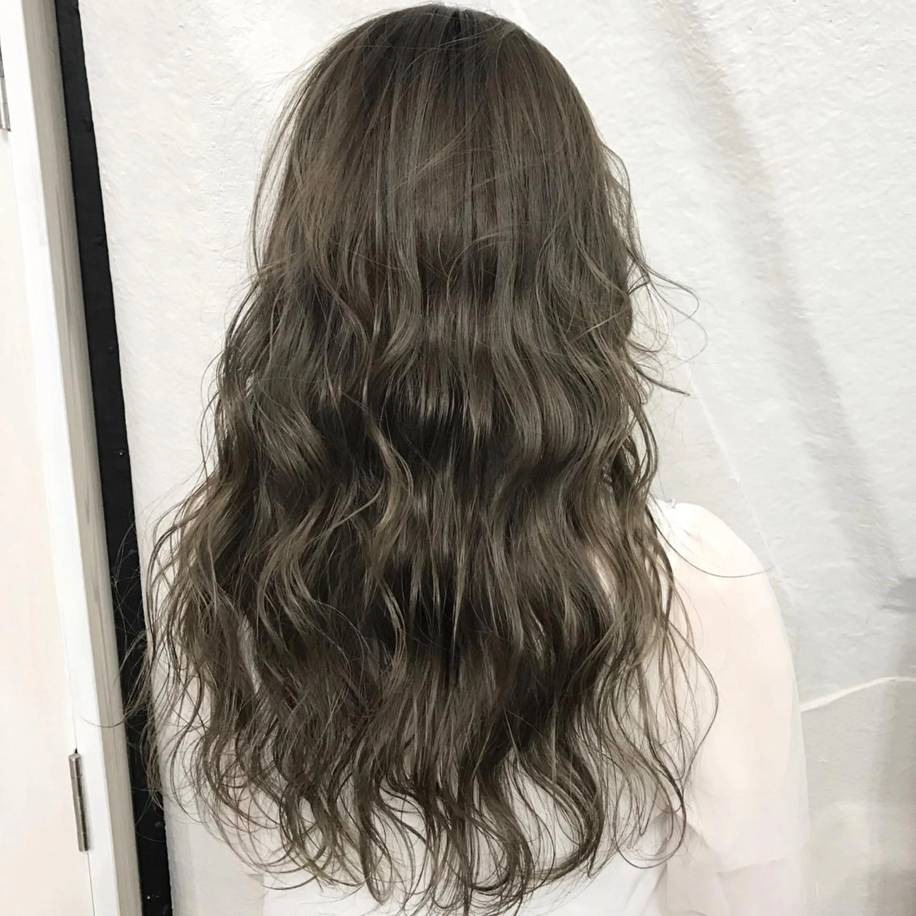 ロング カラー ブルーカラー ブルーグレー ハイライトカラー 3Dハイライト ハイライト K-POP好き美容師 🇰🇷Kai.Yのヘアスタイル