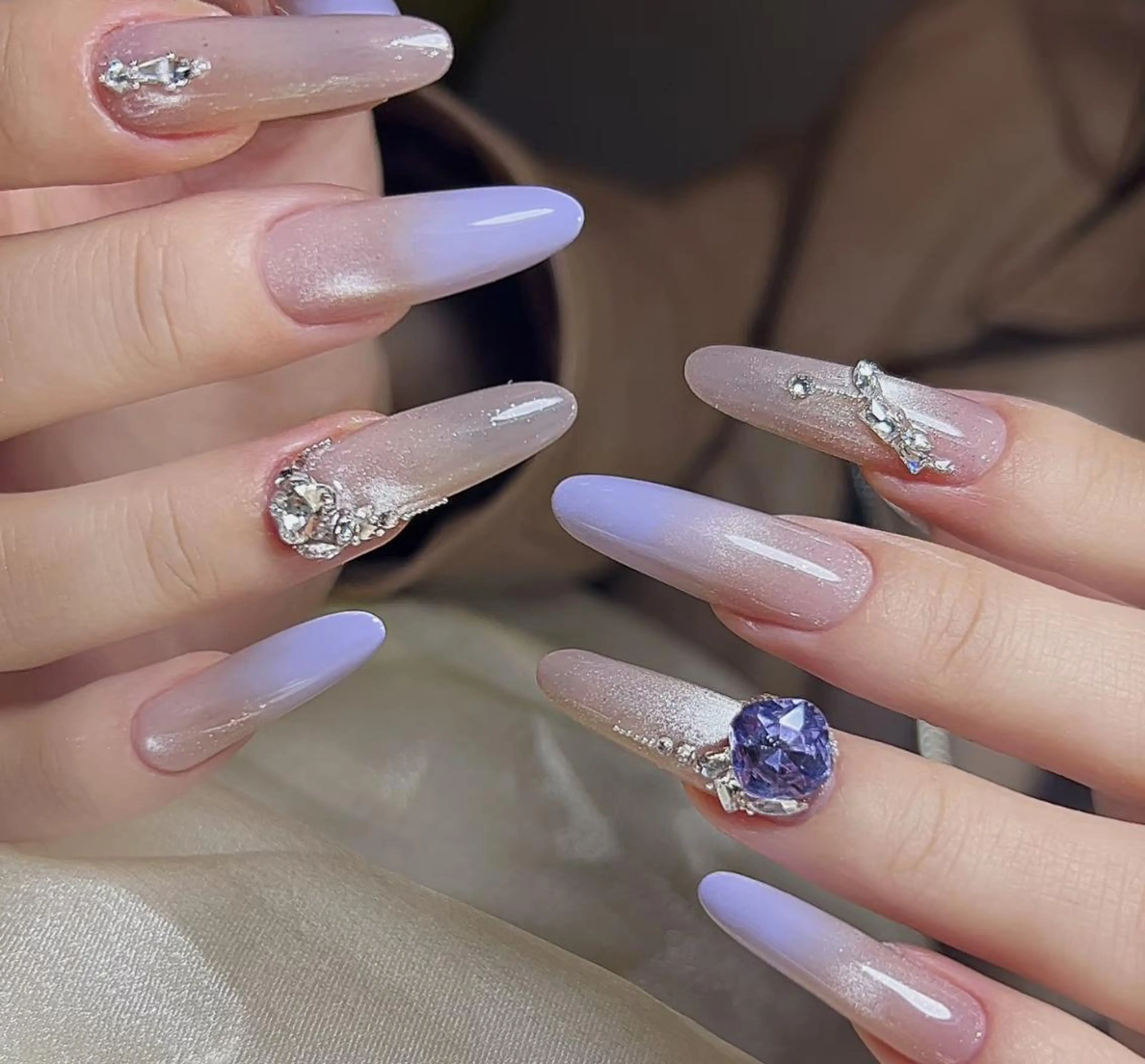 ネイル ハンドネイル 🎀 Ayaka_nailのネイルデザイン