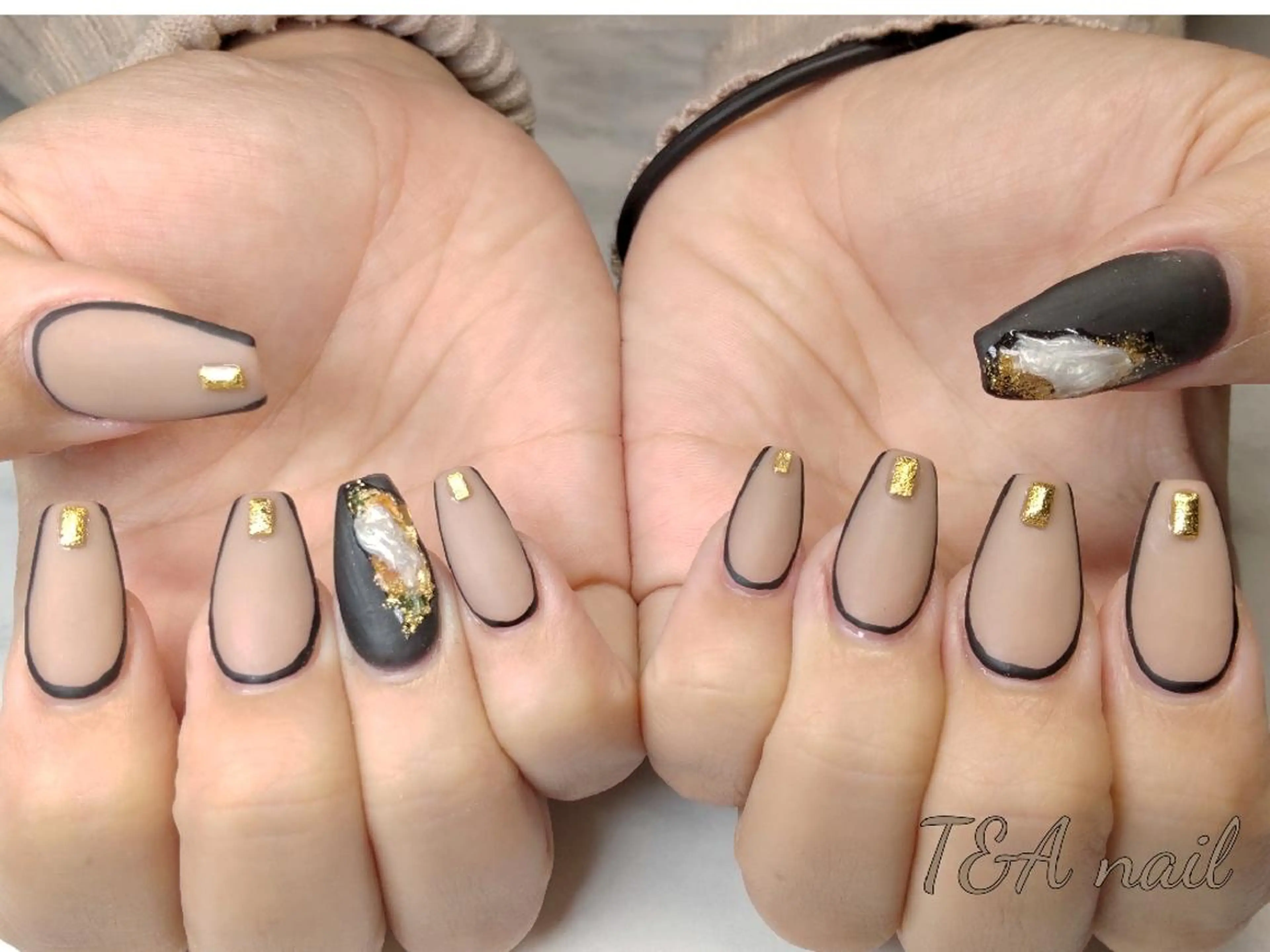 セミロング ネイル ブラウン 長さ出し ジェルネイル マットネイル ニュアンスネイル ハンドネイル T&A nailのネイルデザイン