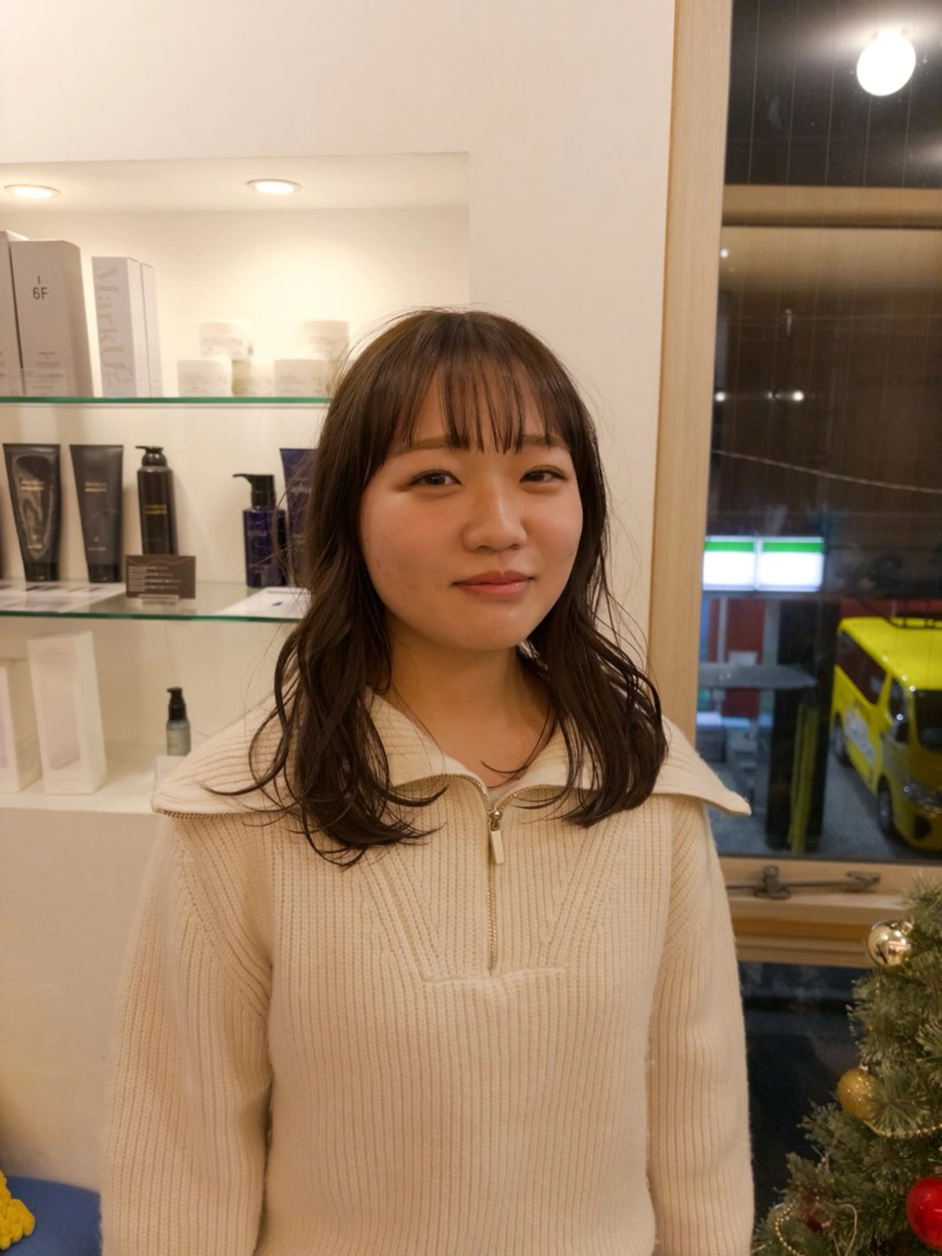セミロング 🌞アオキ サキ💫のヘアスタイル