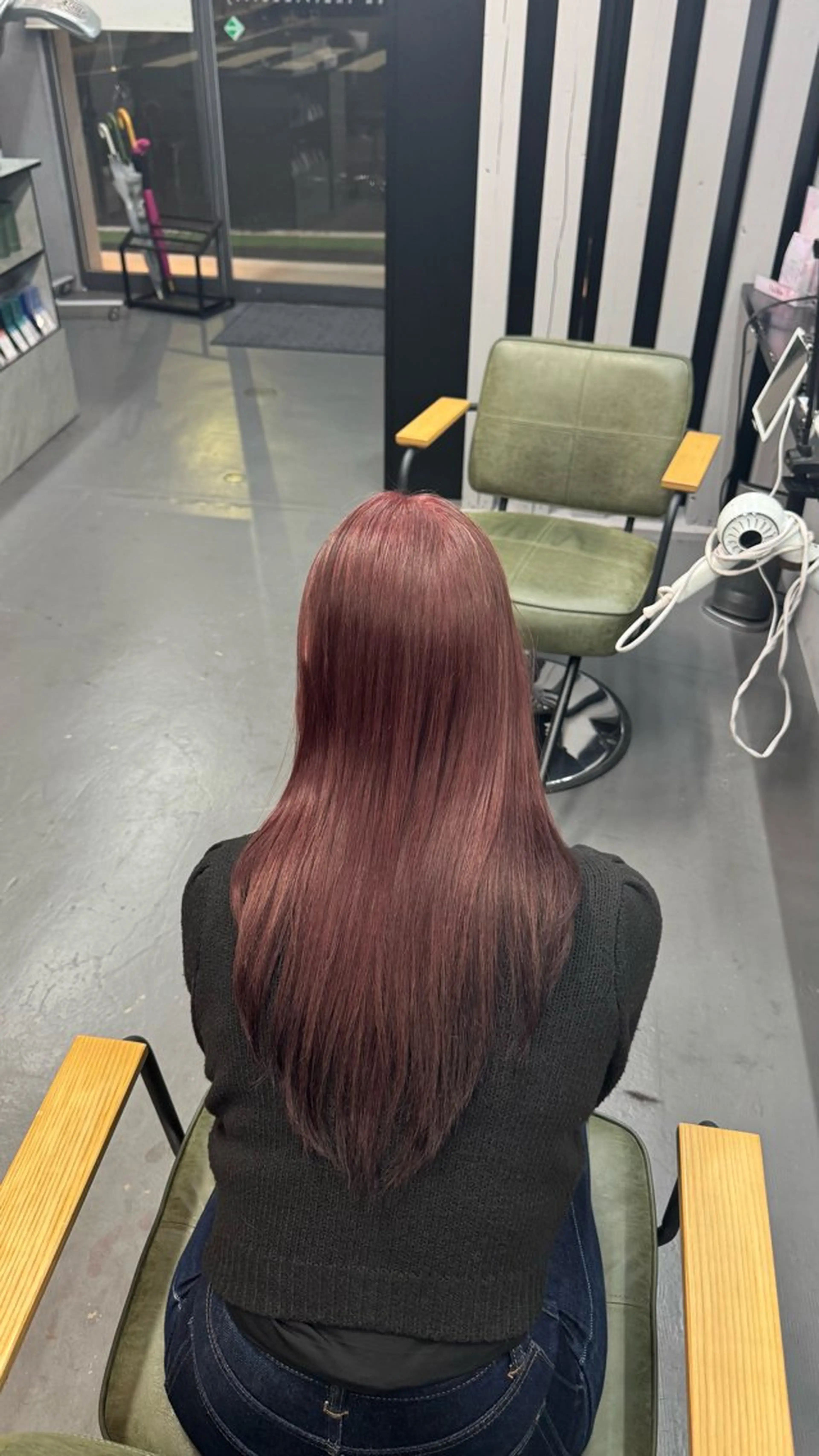 カラー やぶかみ りんのヘアスタイル