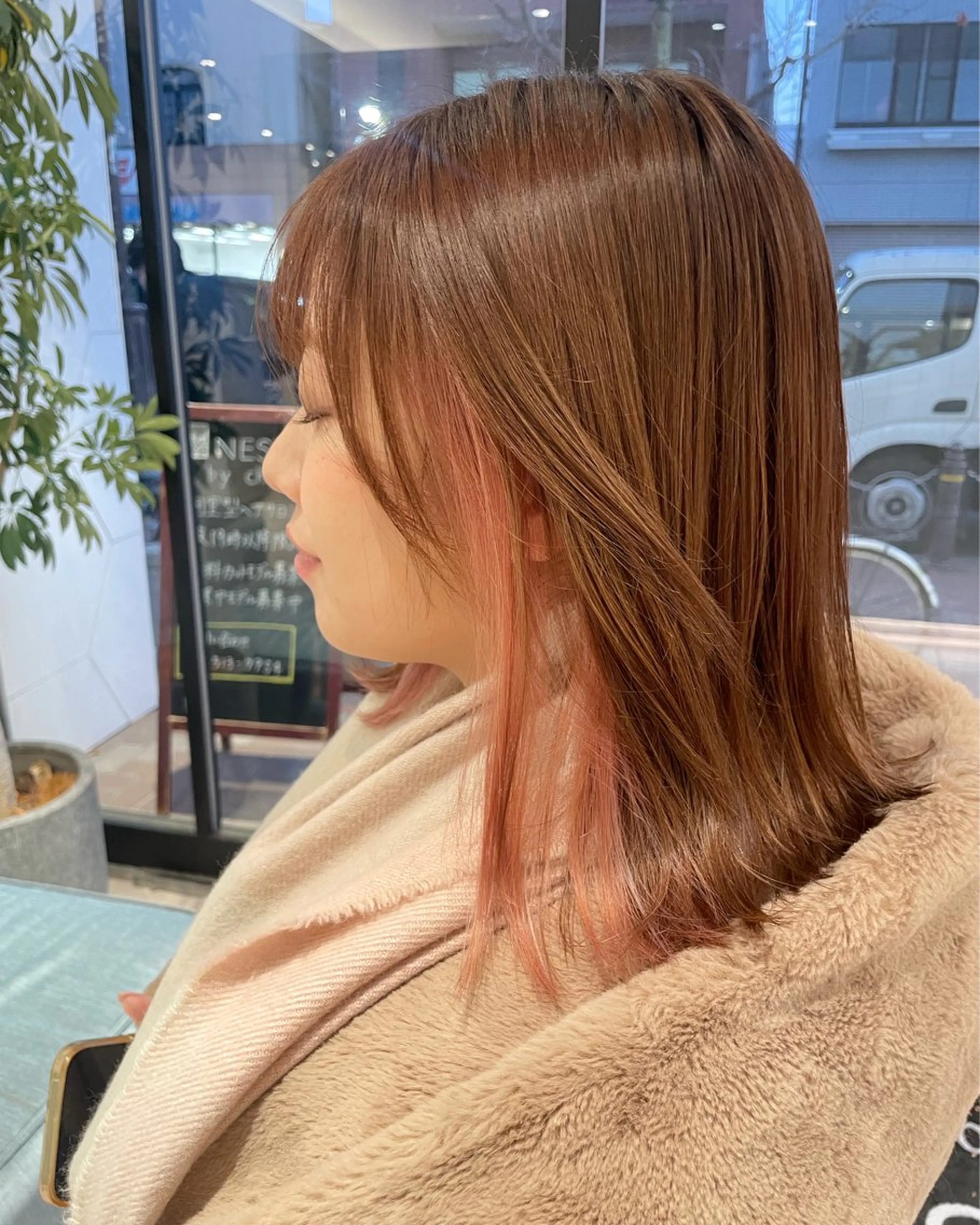 ショート ヘアカラー 🤍tomoka 🤍のヘアスタイル