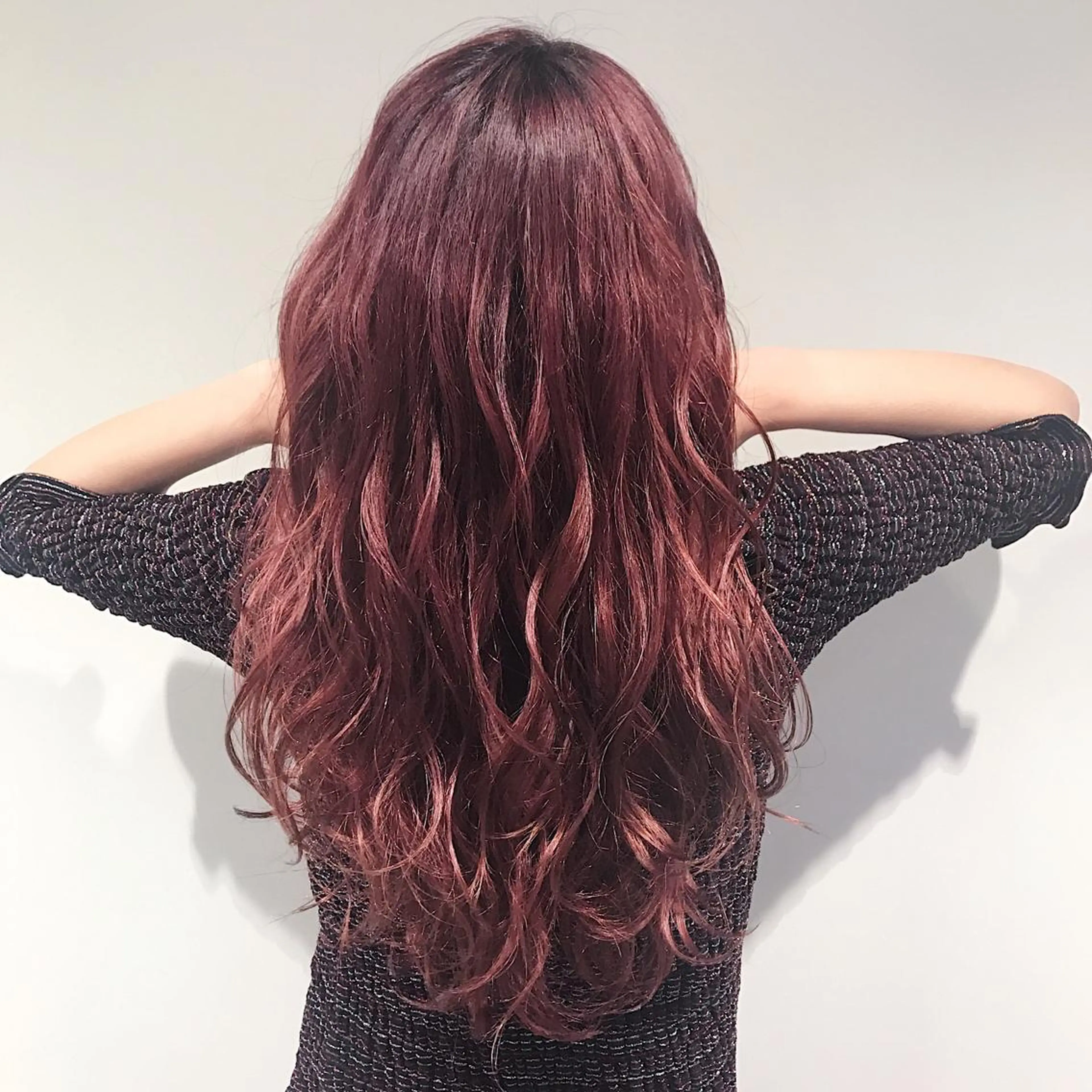 ロング カラー ヘアアレンジ Zina渋谷エリア マネージャShionのヘアスタイル