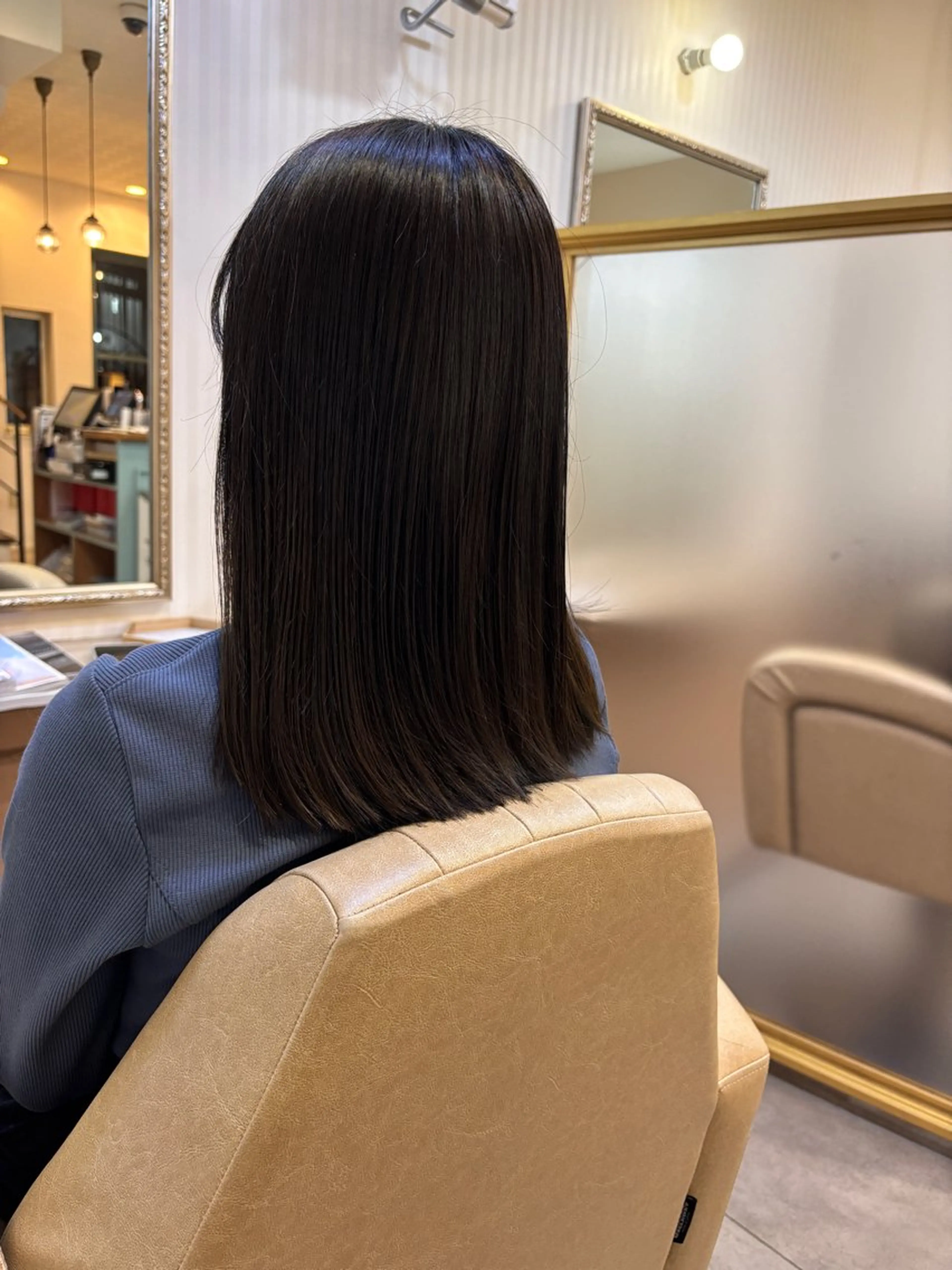 ロング 吉井 愛のヘアスタイル