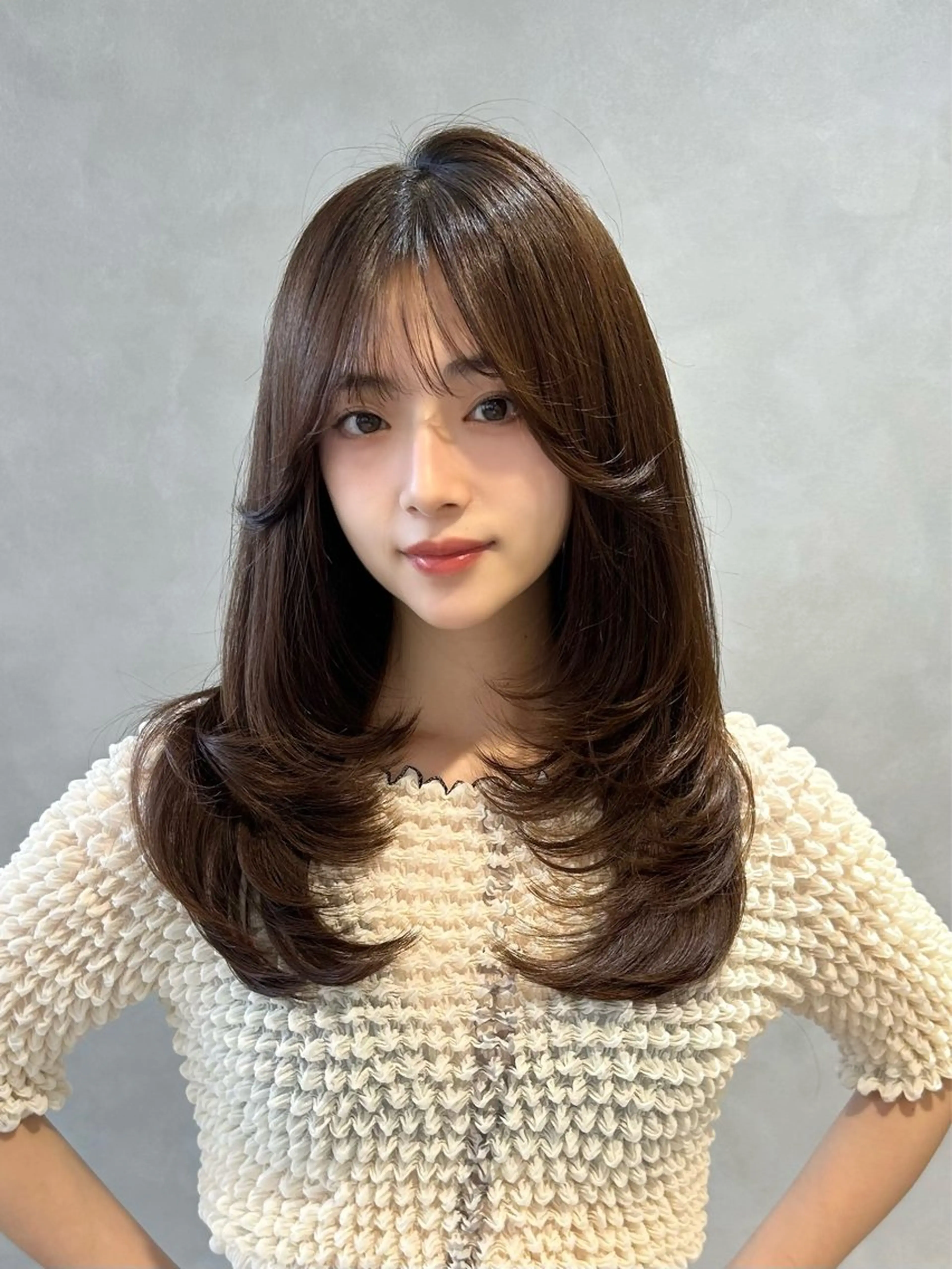 セミロング カラー グレージュ レイヤーカット ❤️ショートカット ・顔周りカット❤️のヘアスタイル