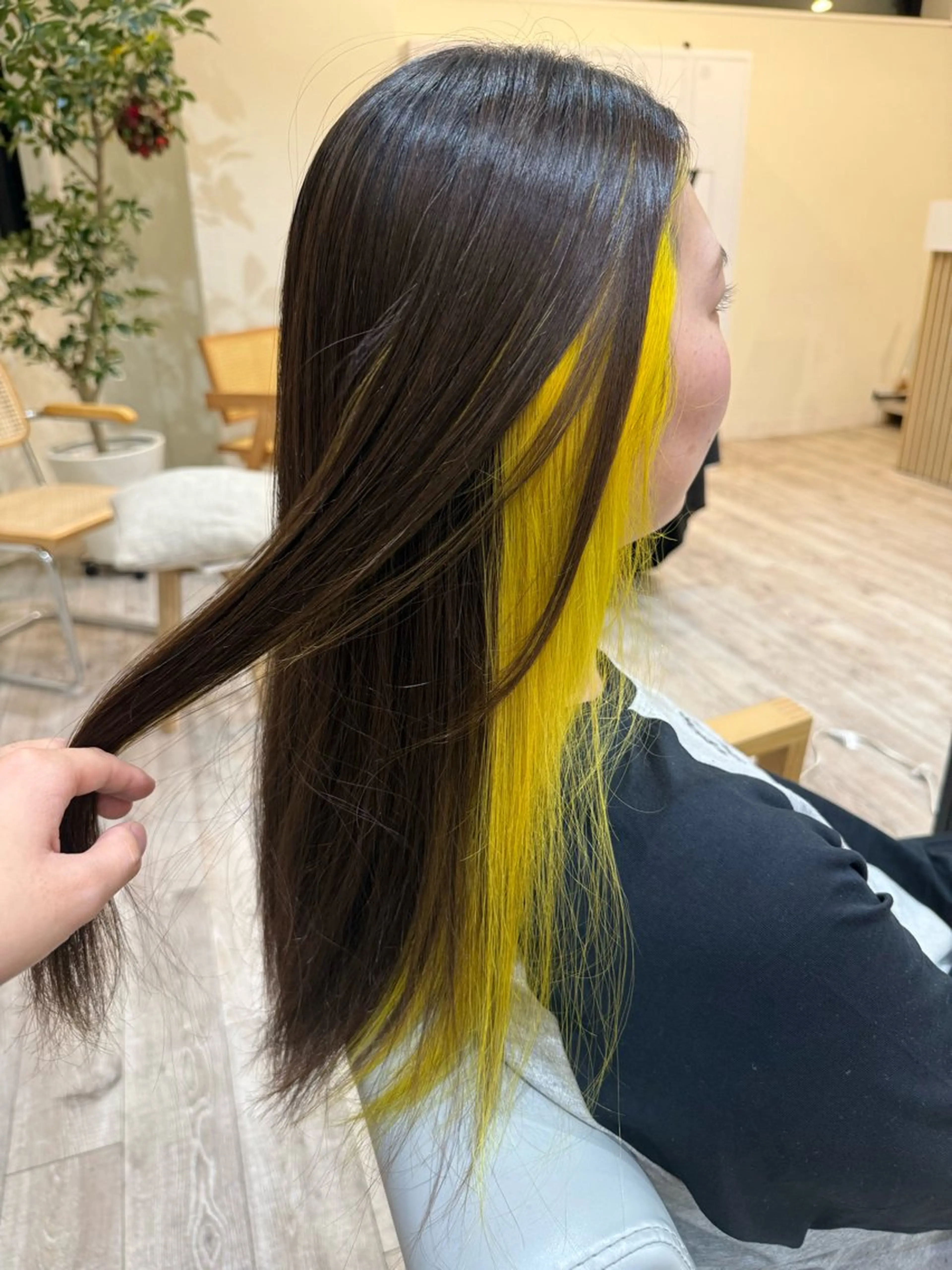 ロング カラー ヘアカラー クロギ リョウのヘアスタイル