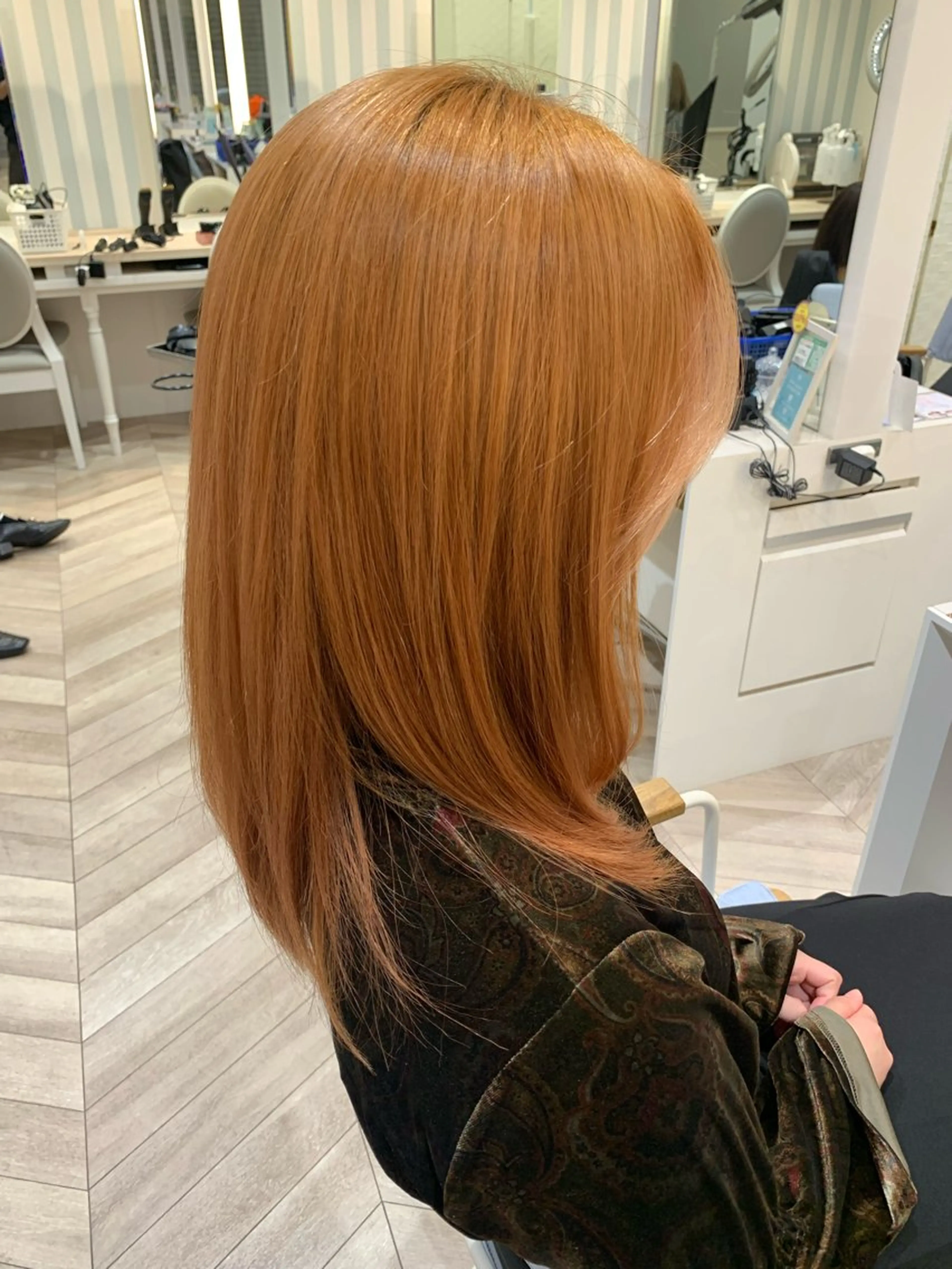 セミロング カット 縮毛矯正 トリートメント 縮毛矯正/白髪ぼかし ショートボブ/鈴木のヘアスタイル