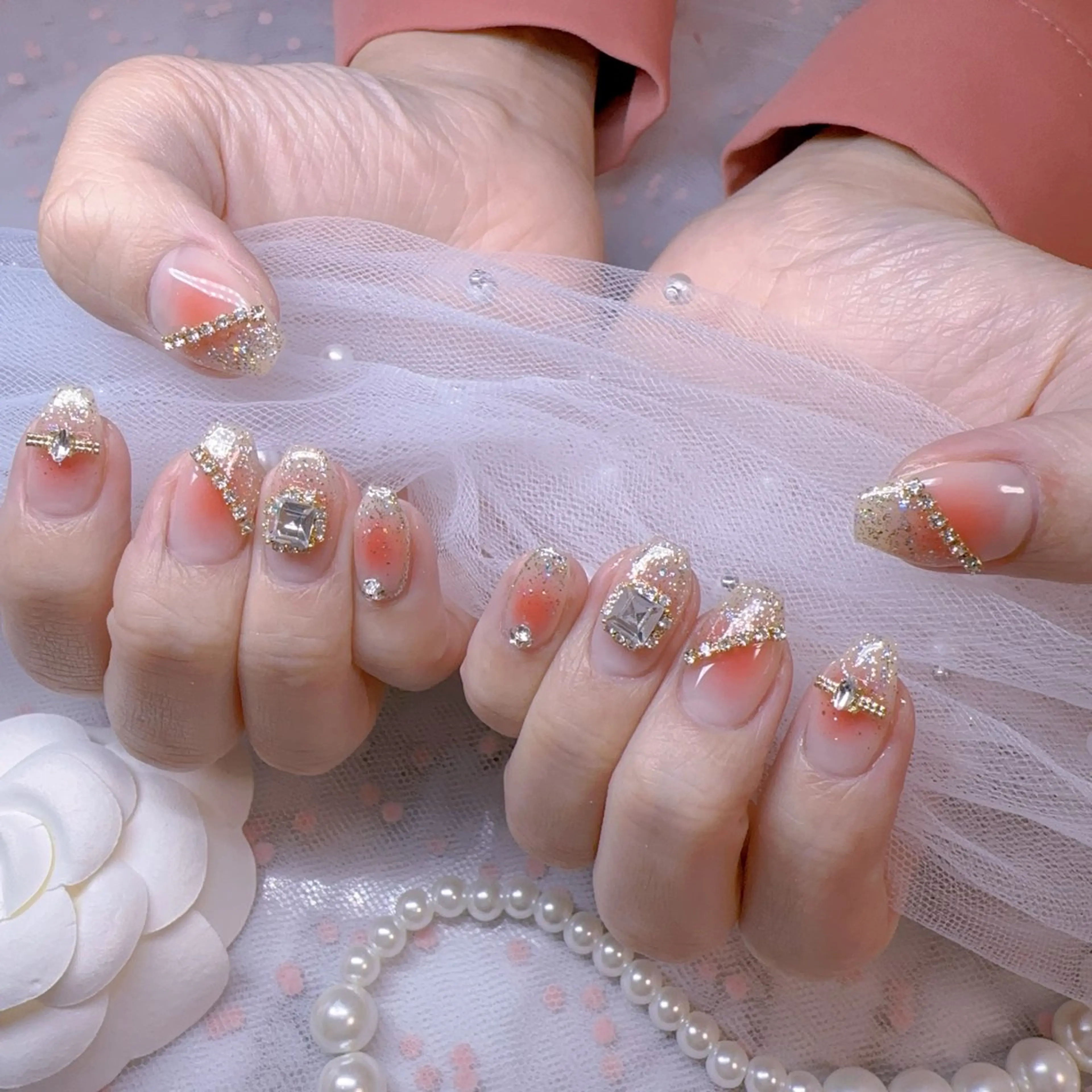 ネイル オーロラネイル フットネイル 韓国ネイル ラメ(グリッター) ラメグラデーション ハンドネイル Belle nail salon 新小岩のネイルデザイン