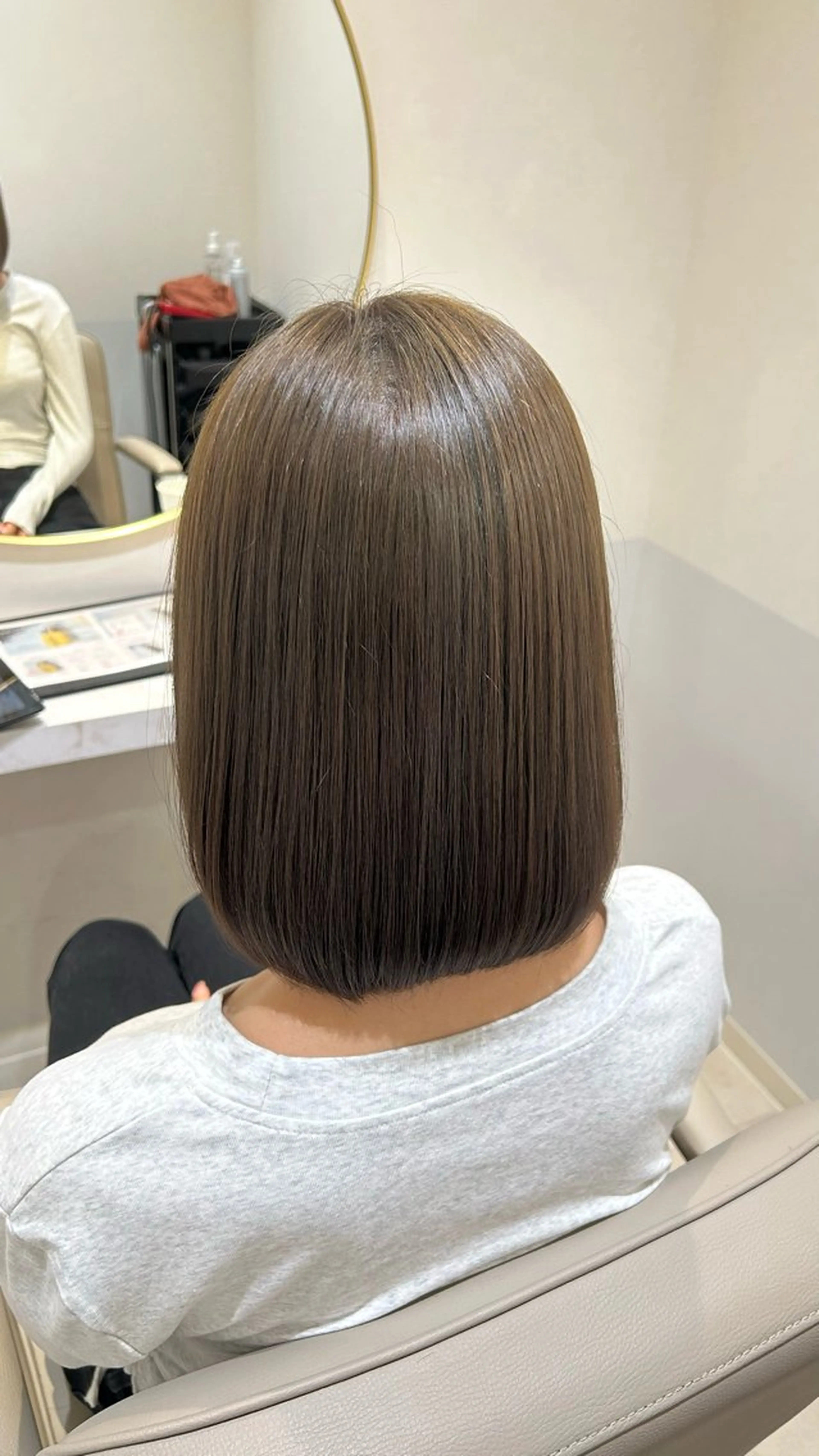 ミディアム カラー カット ヘアカラー トリートメント Eleanor枚方店 店長　飛鳥　薫のヘアスタイル