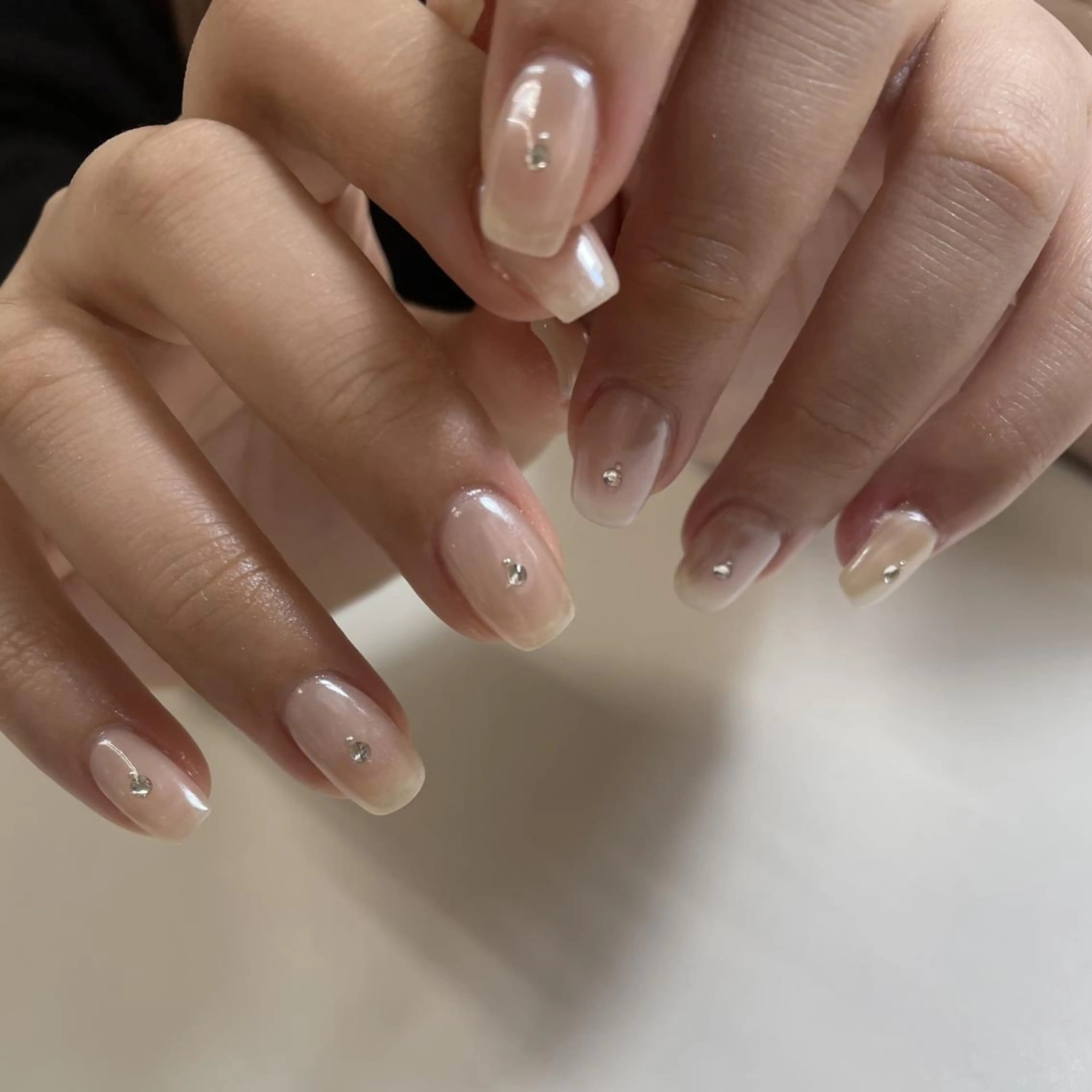 ネイル 🫧aku🫧 自由が丘／フィルインのネイルデザイン