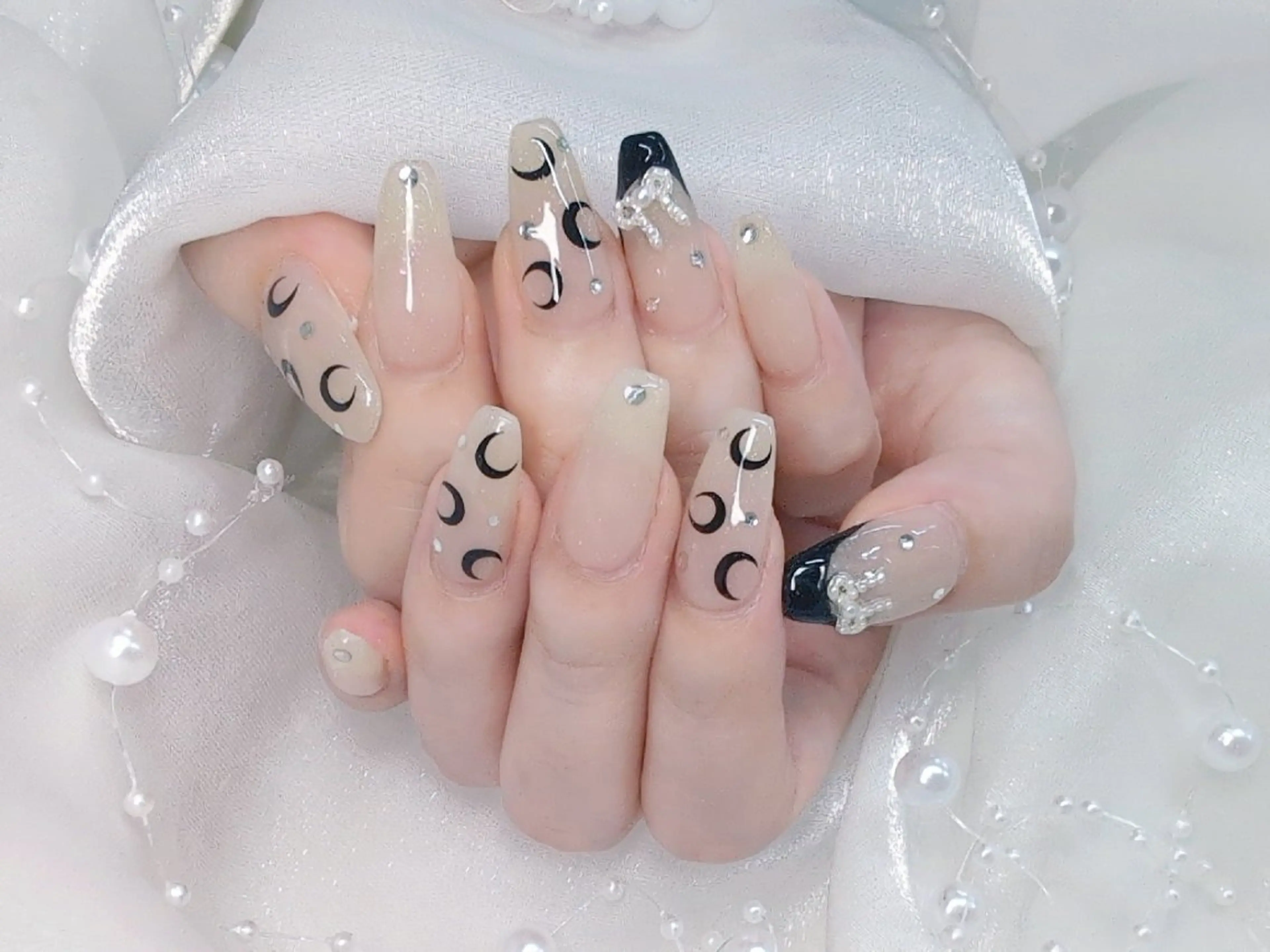 ネイル チークネイル 長さ出し フラッシュネイル フレンチネイル ジェルネイル Chouette Nailのネイルデザイン