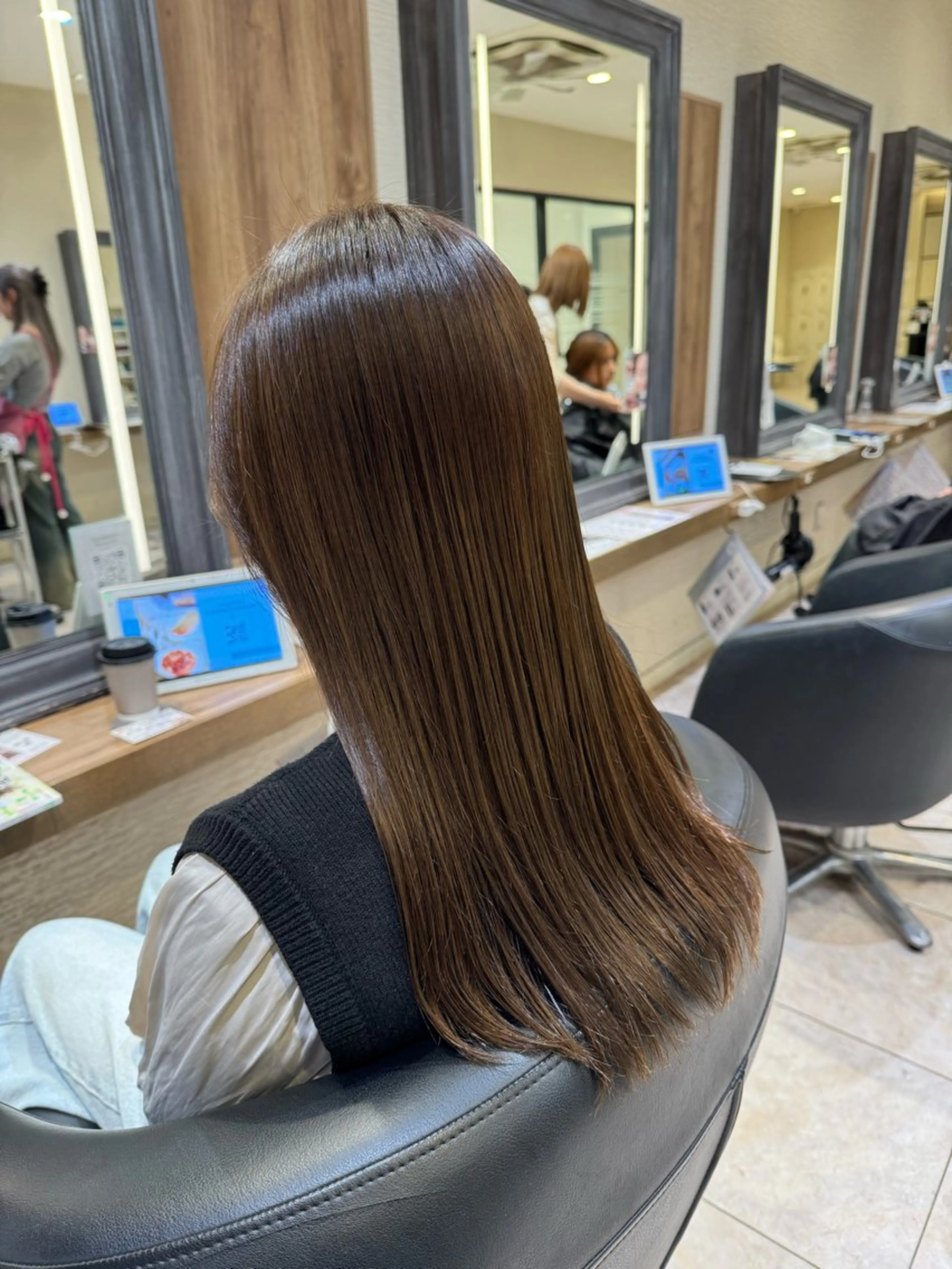 ロング カラー さら艶レイヤーカット 🩶Suzuneのヘアスタイル