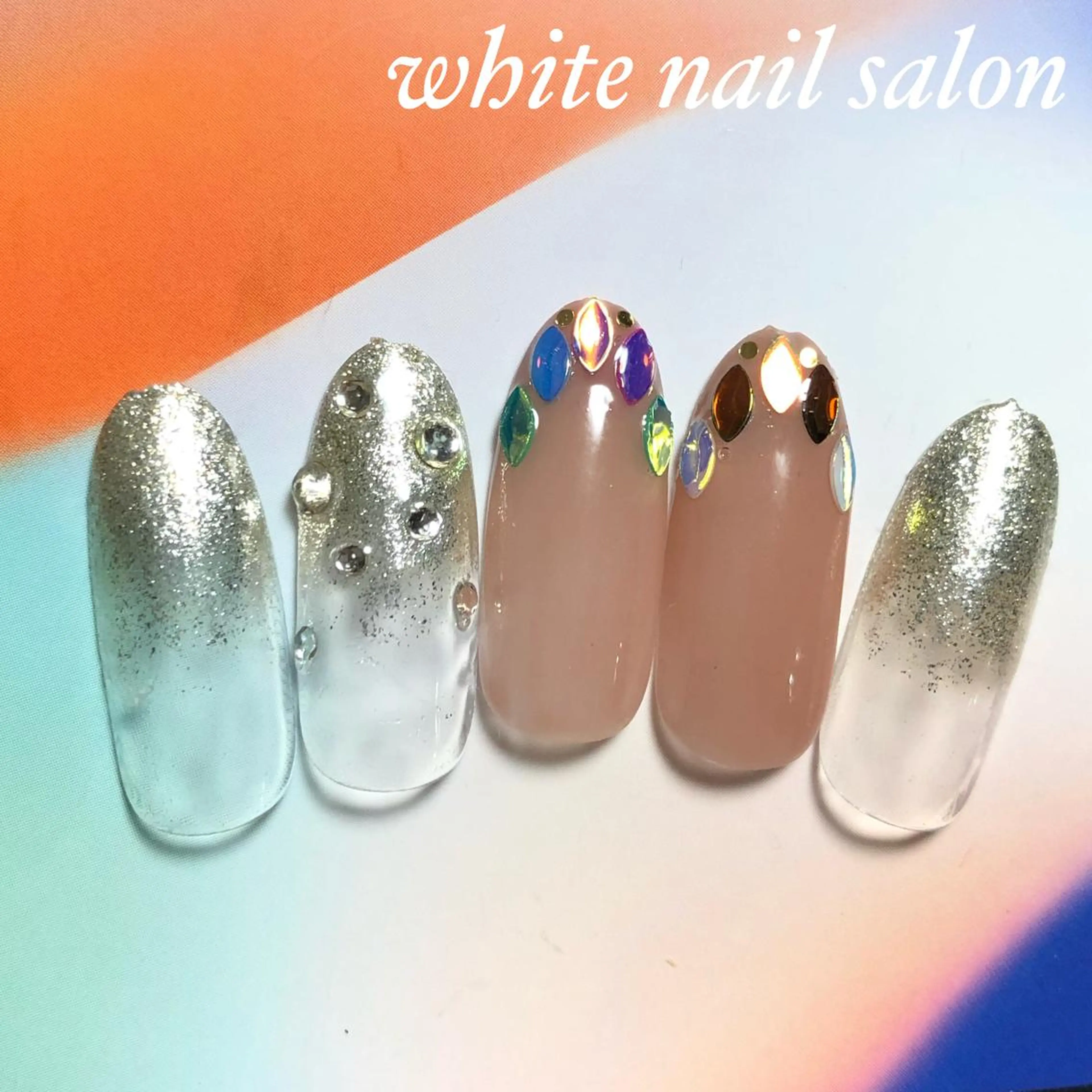 ネイル ジェルネイル グラデーション ホログラムネイル ラメ(グリッター) ラメグラデーション ハンドネイル white nail salonのネイルデザイン