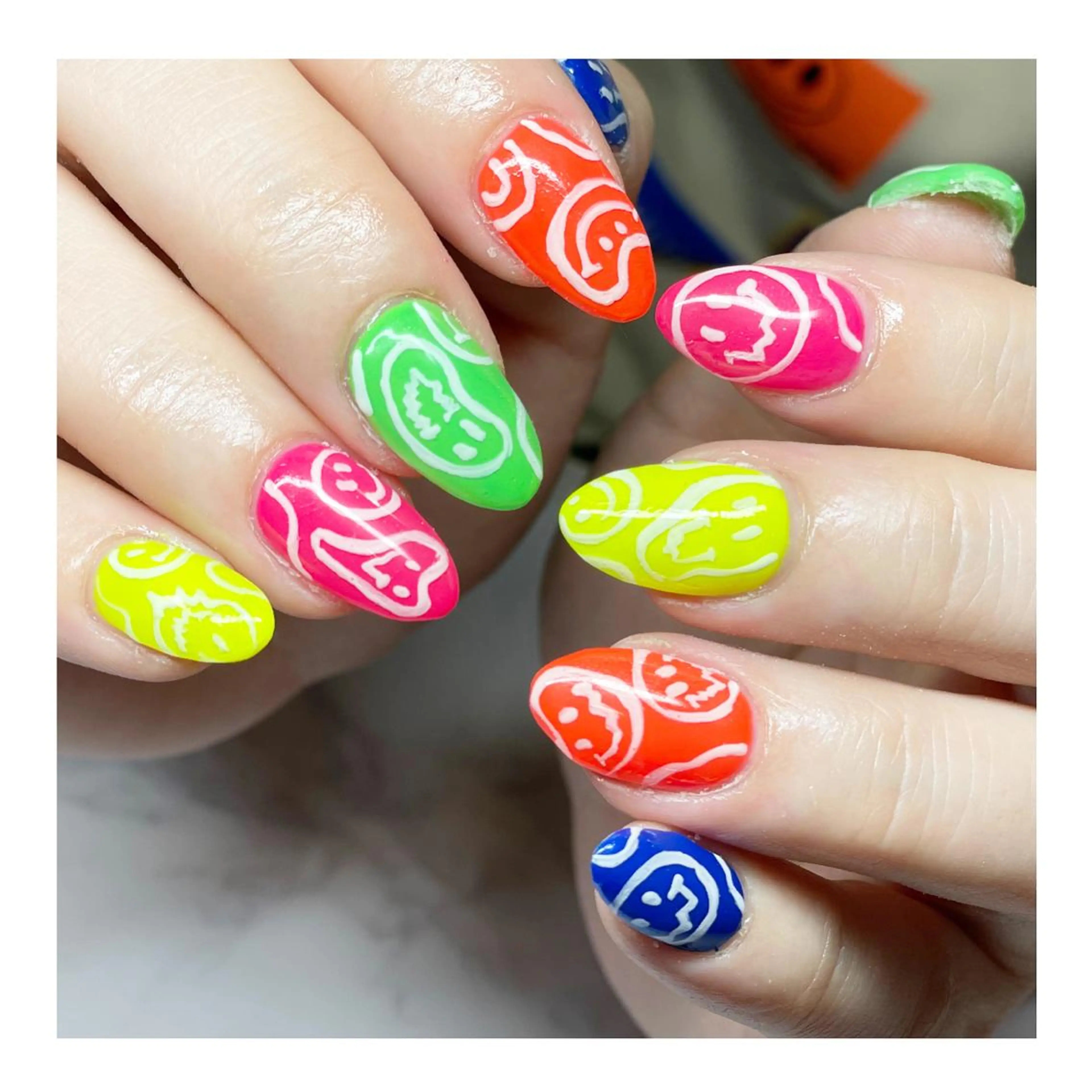 ネイル ジェルネイル ハンドネイル LaLa Peach 福岡のマツエク・マツパデザイン