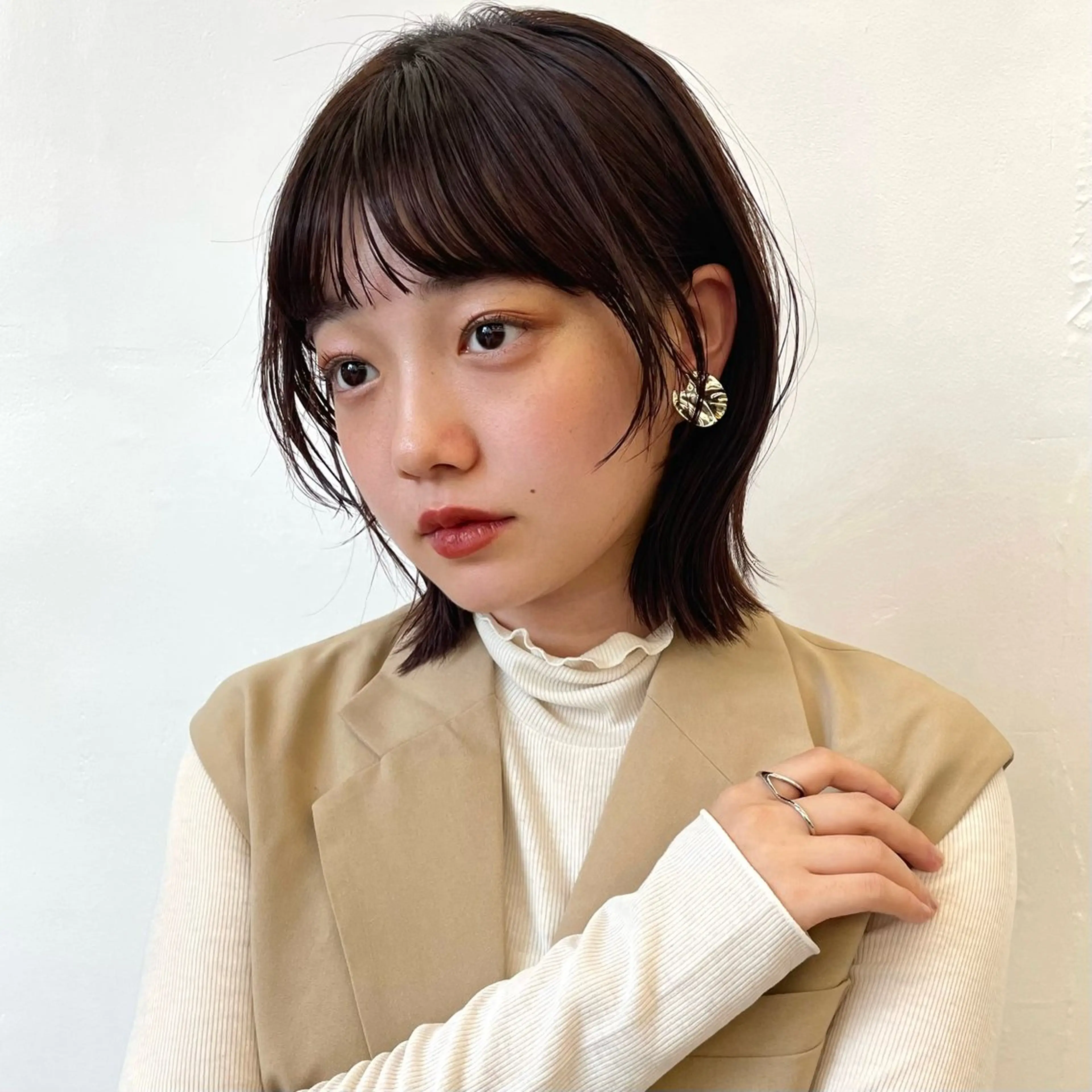 ショート カラー ベージュカラー ショコラベージュ ボブ 伸ばしかけ ショートヘア カット トリートメント レイヤー/ショート透 明感カラー/西田祐賀のヘアスタイル