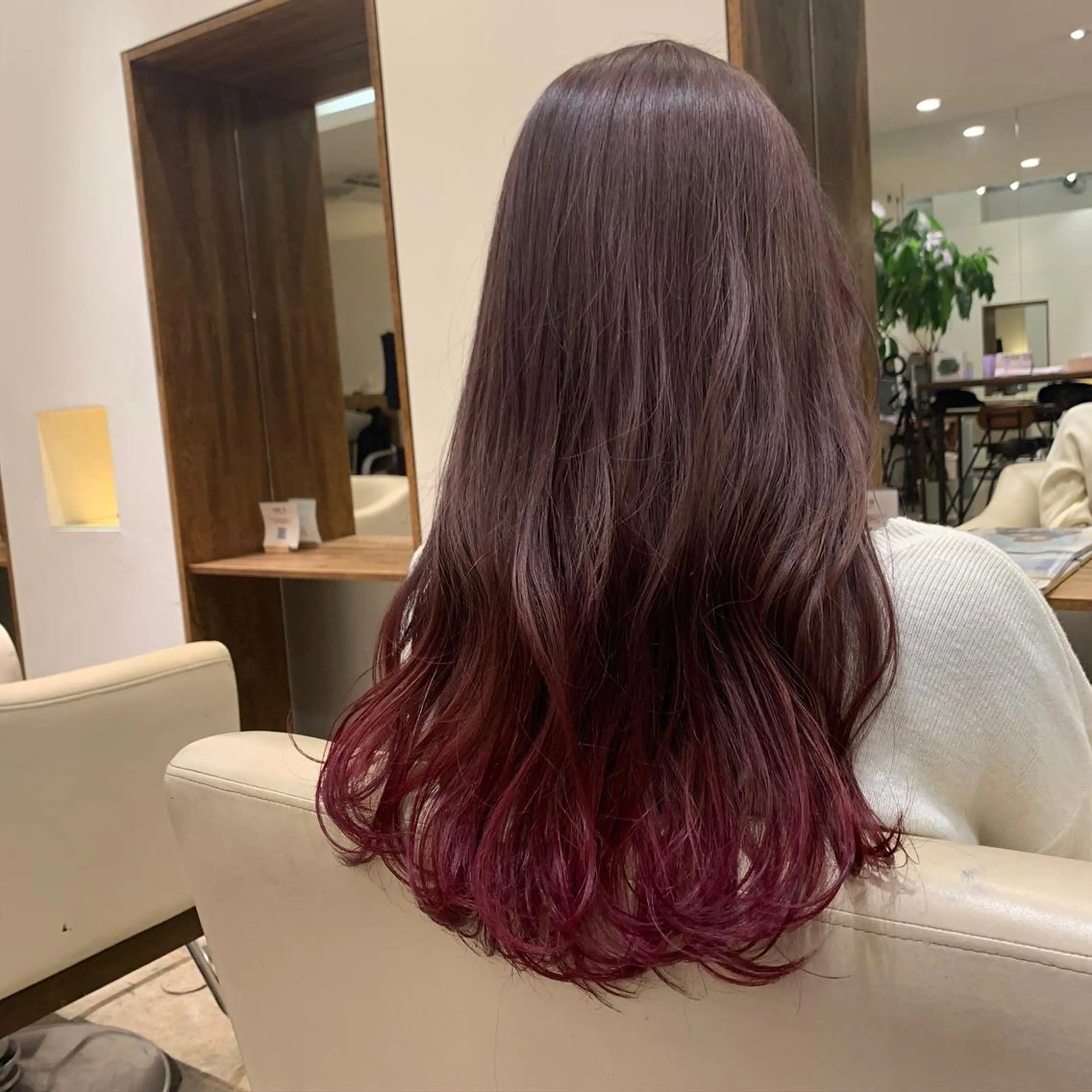 ロング カラー カット ヘアカラー トリートメント 【完全個室】髪質改善 暖色カラー/山崎唯奈のヘアスタイル