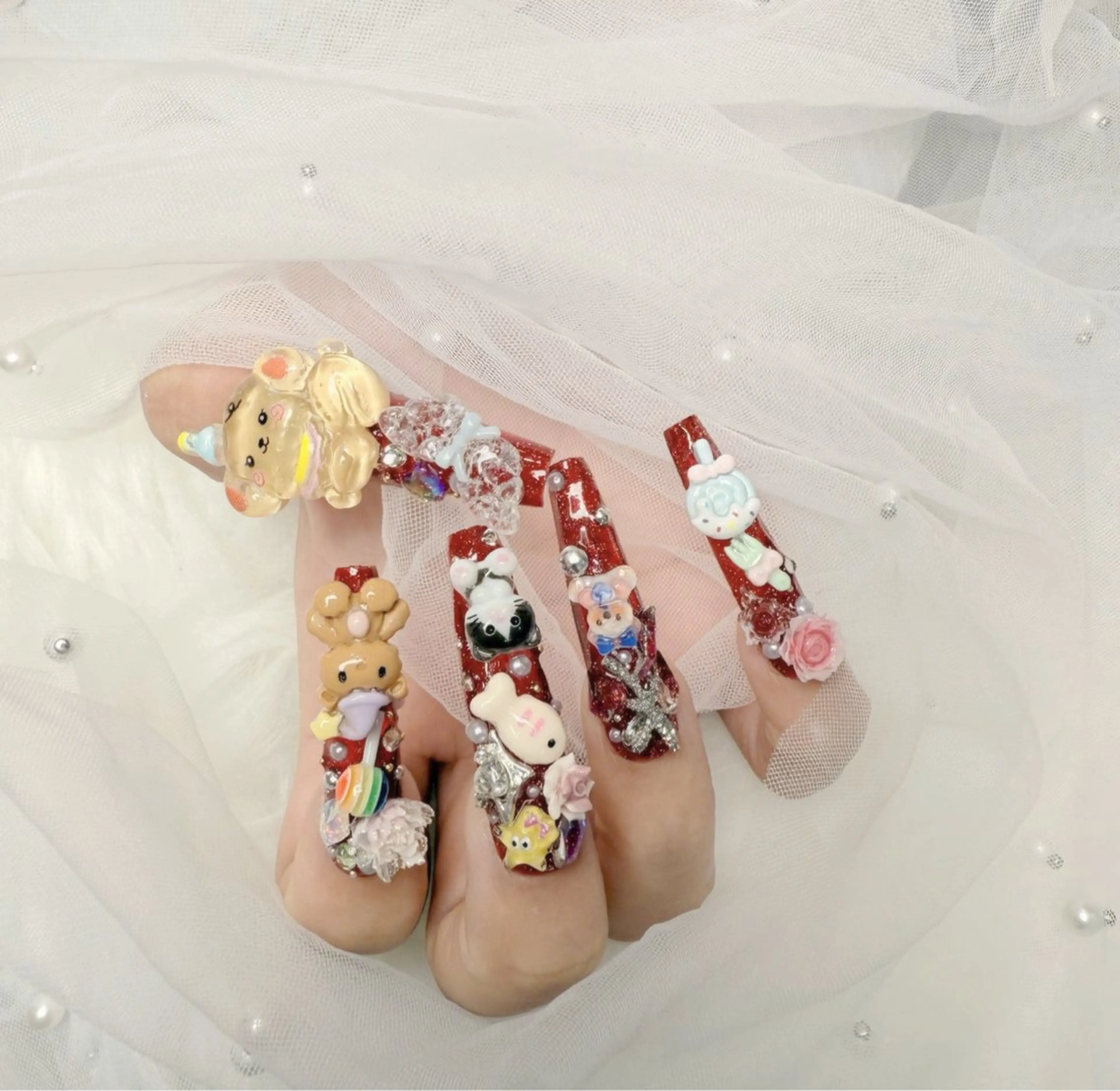 ネイル キラキラネイル マグネットネイル ミラーネイル ニュアンスネイル ワンホンネイル ハンドネイル Lyna 池袋のネイルデザイン