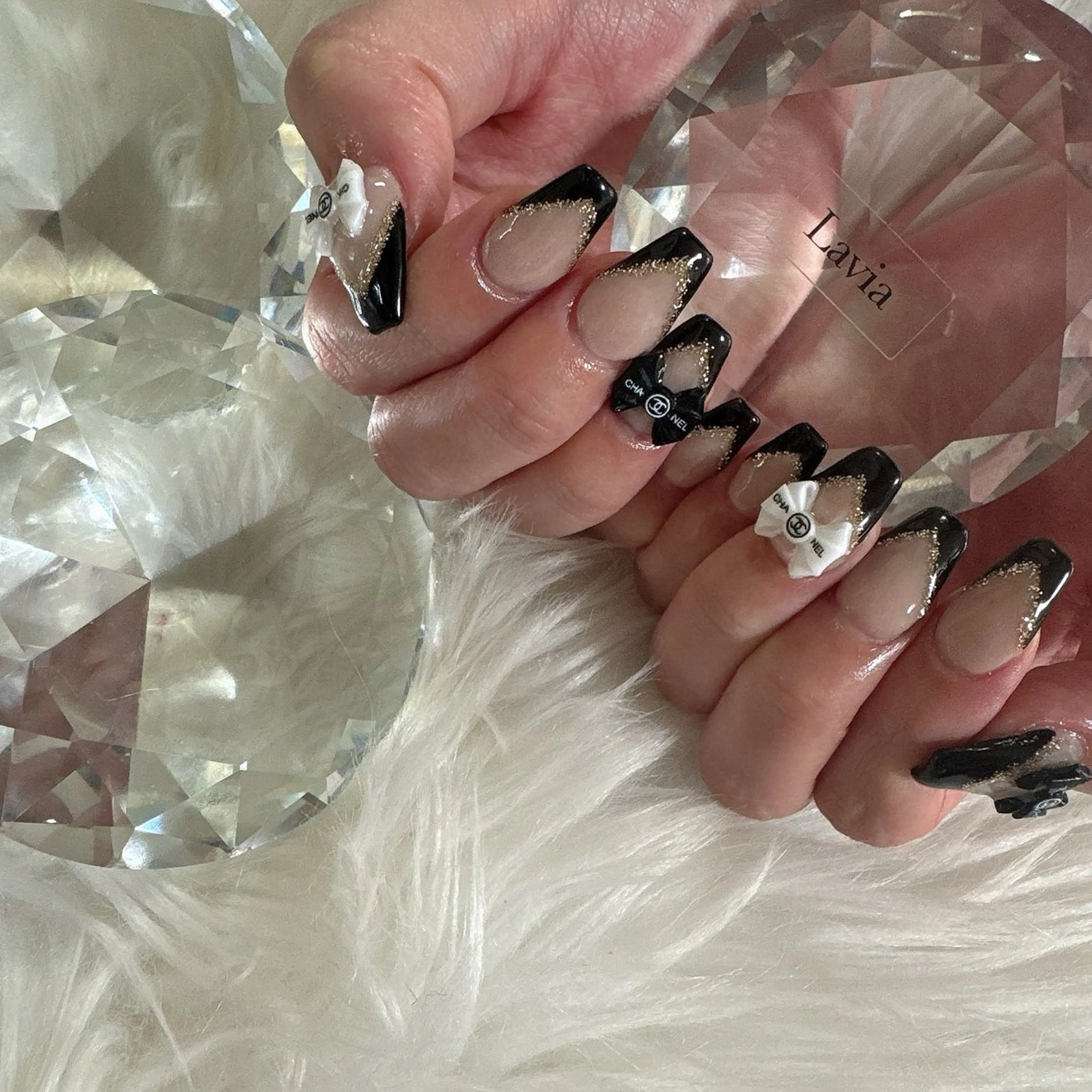 ネイル lavia🖤 ayumiのネイルデザイン