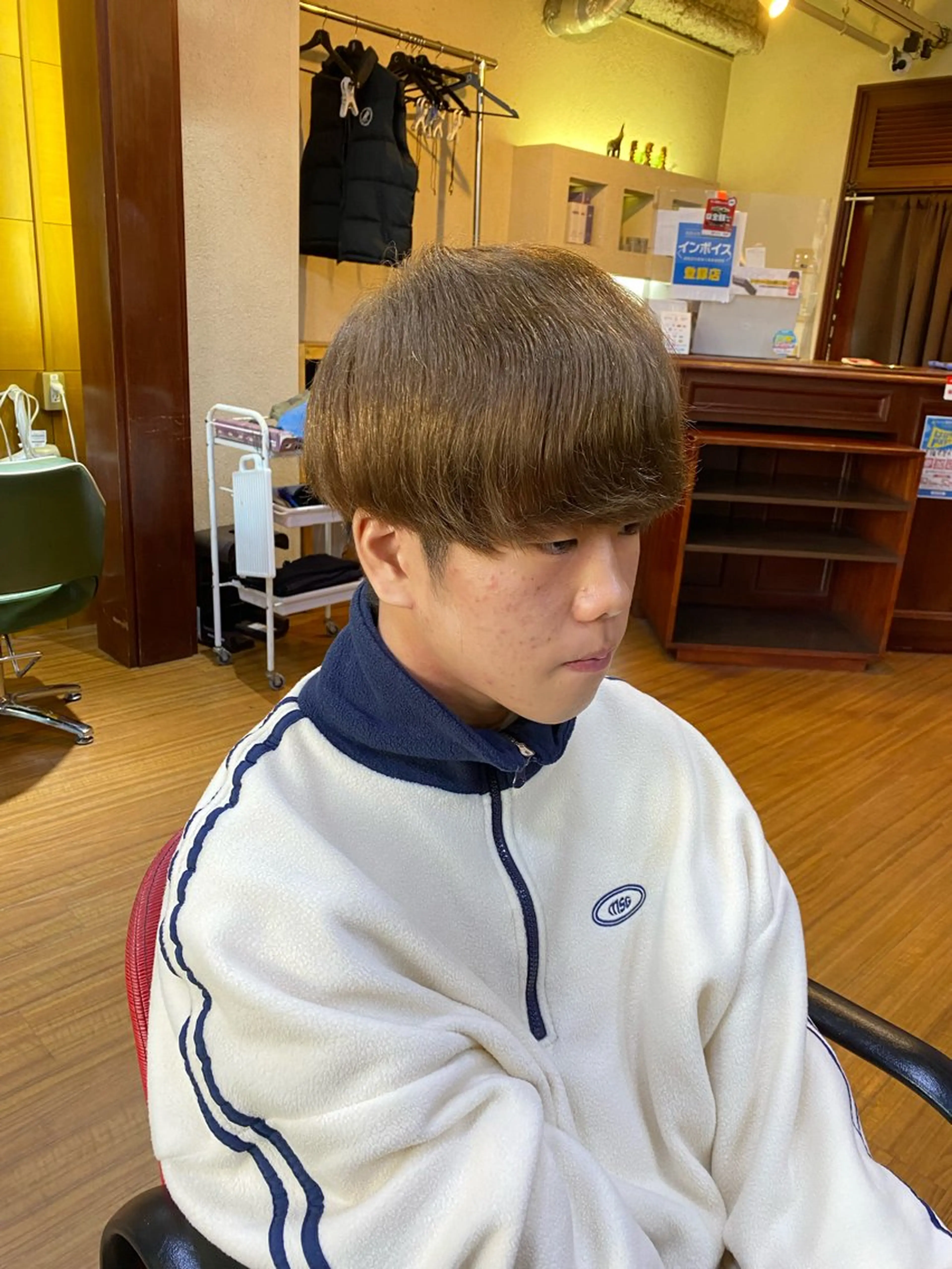 セミロング カラー パーマ メンズ ベージュカラー グレージュ メンズ特化 岸本 阪急六甲サロンドロイのヘアスタイル