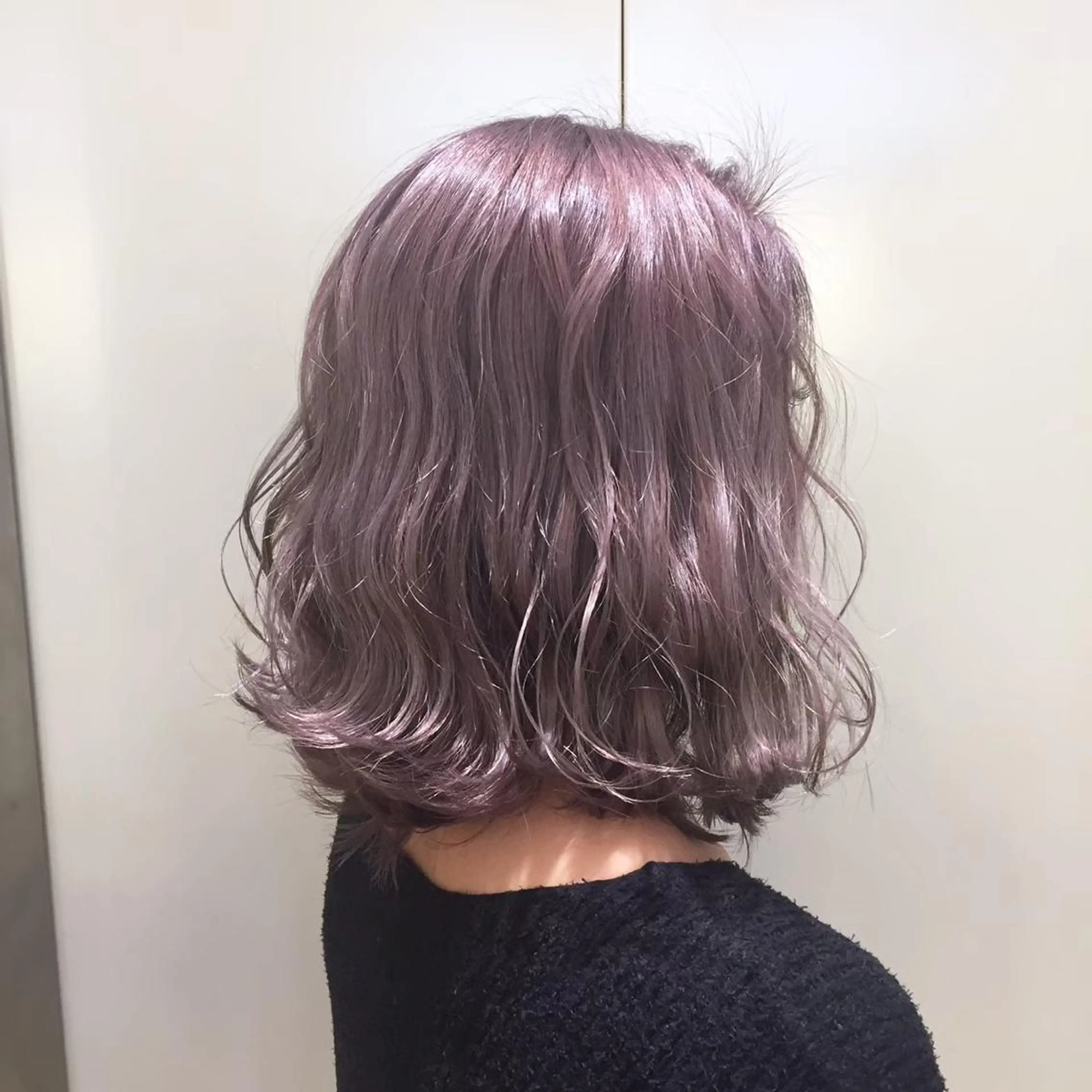 ミディアム カラー グレージュ ラベンダーカラー ラベンダーグレージュ ラベンダーグレー 遠藤沙也加 /レイヤーカットのヘアスタイル