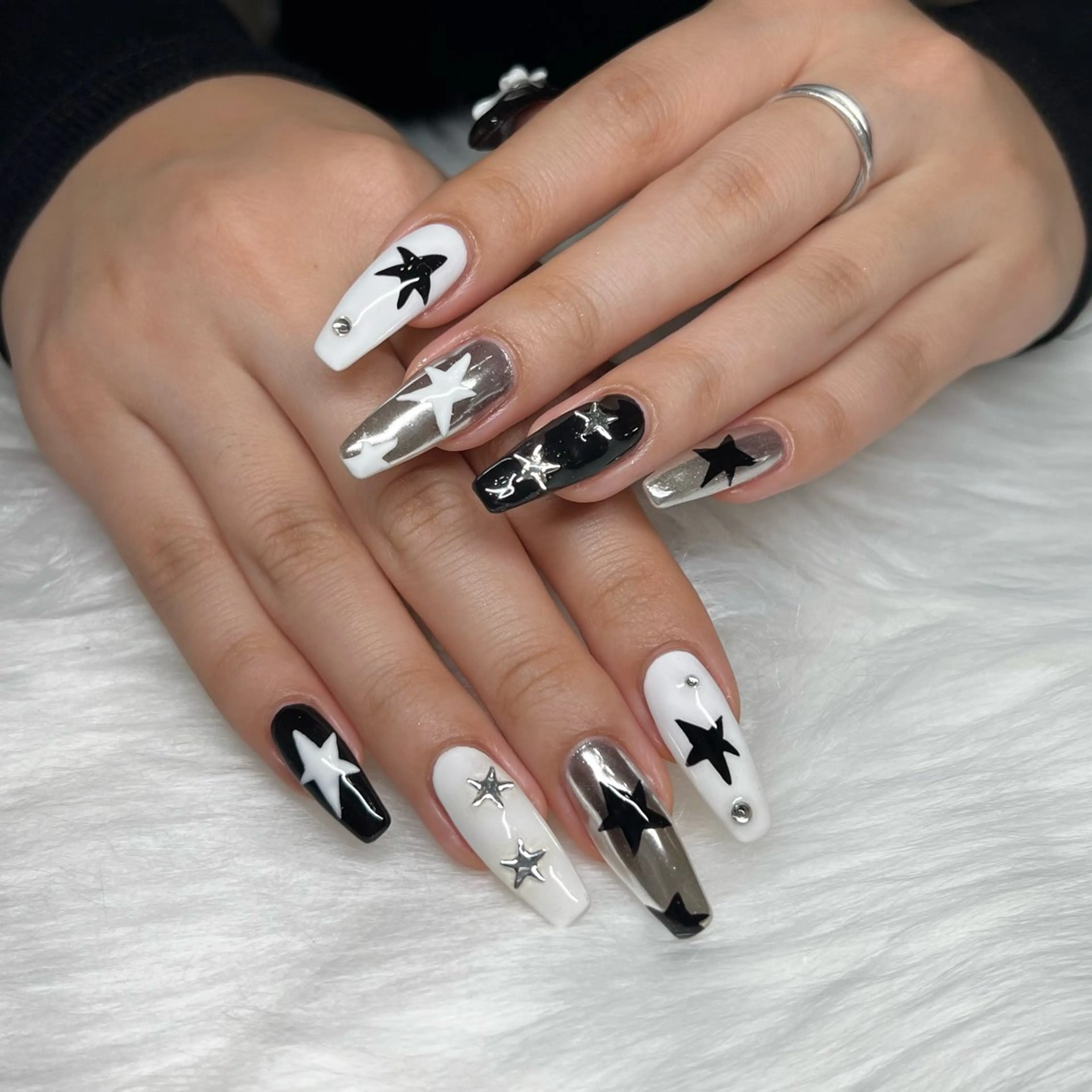 ネイル kinky 皆実町のネイルデザイン